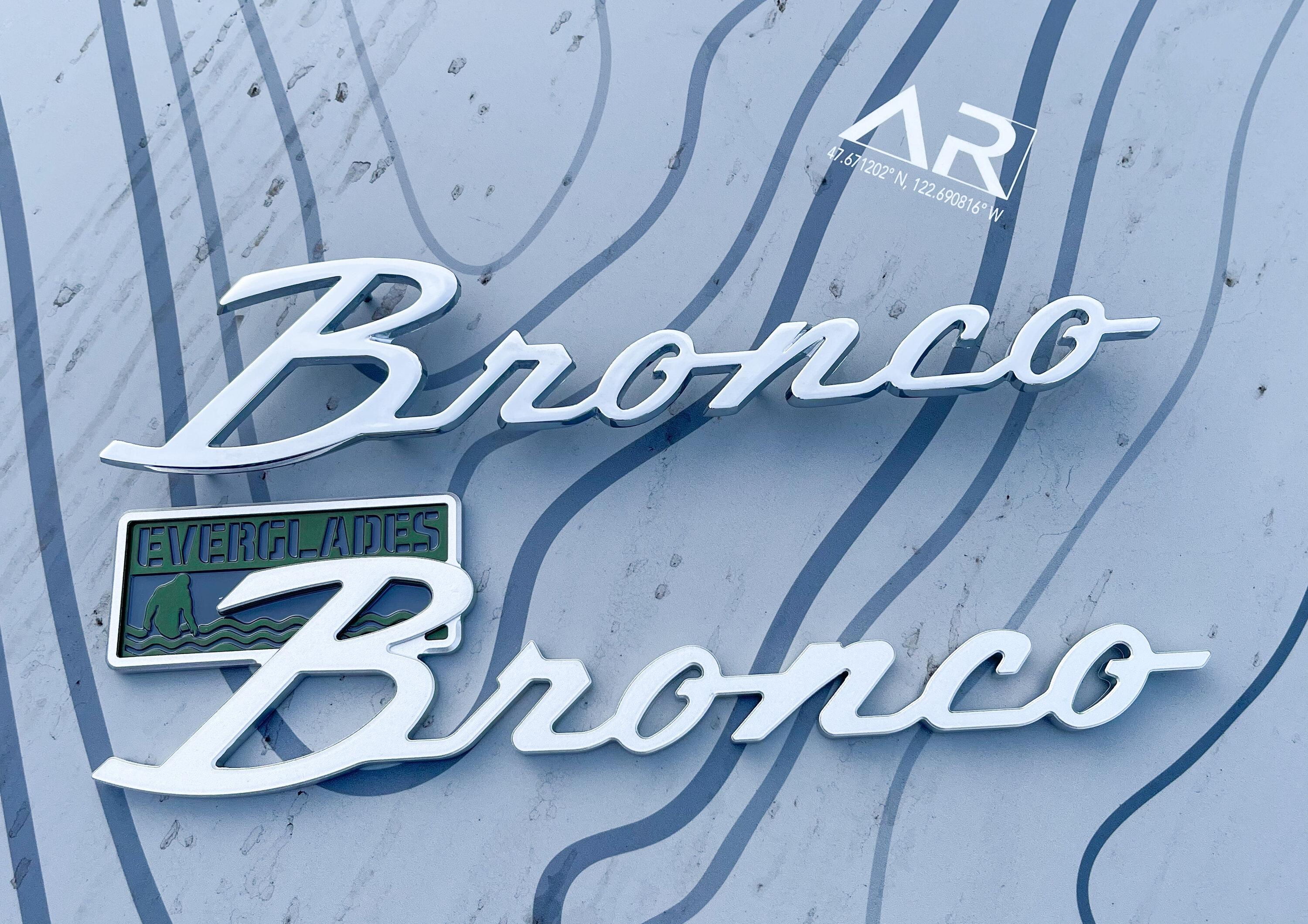 Ford Bronco AR | BRONCO CLASSIC DNA Fender Badge 866B3D4D-70D4-490C-8AD9-6E9EEFFAC770