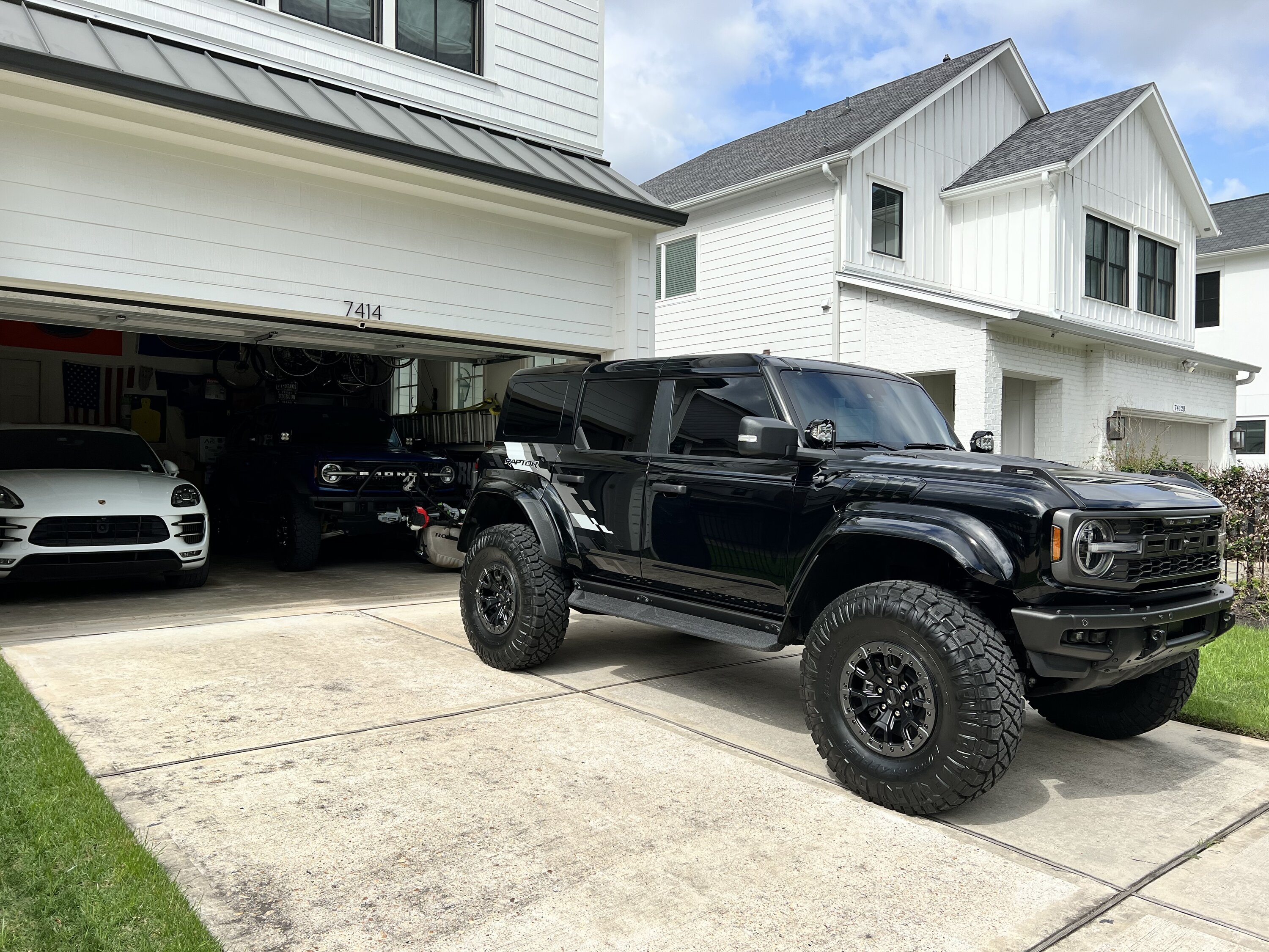 Ford Bronco Black Bronco Raptor with mods! 38's | PPF | Foutz | Painted Top/Flares | LP4 Pillar Lights A2755ACB-C1F5-47C2-9CE0-3B3A68C4DBB3