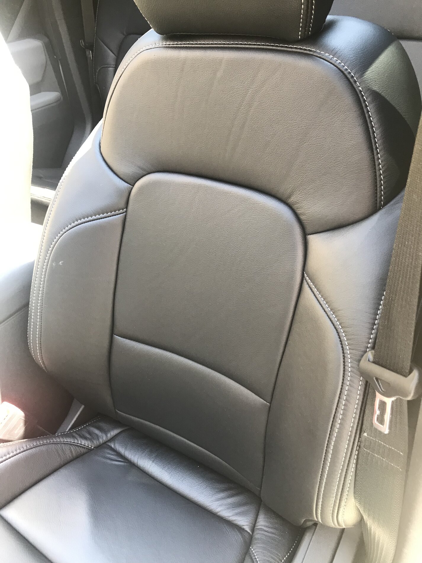Ford Bronco Installed Katzkin custom leather seat covers in Big Bend interior AC858304-7971-4114-B380-7D92C4220BA3