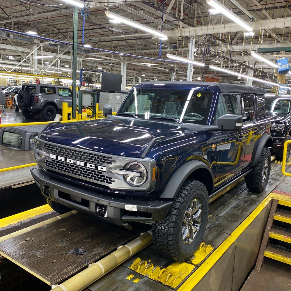 Ford Bronco Will the Ford Tube Steps fit with Factory Rock Rails? Assembly Line.JPG