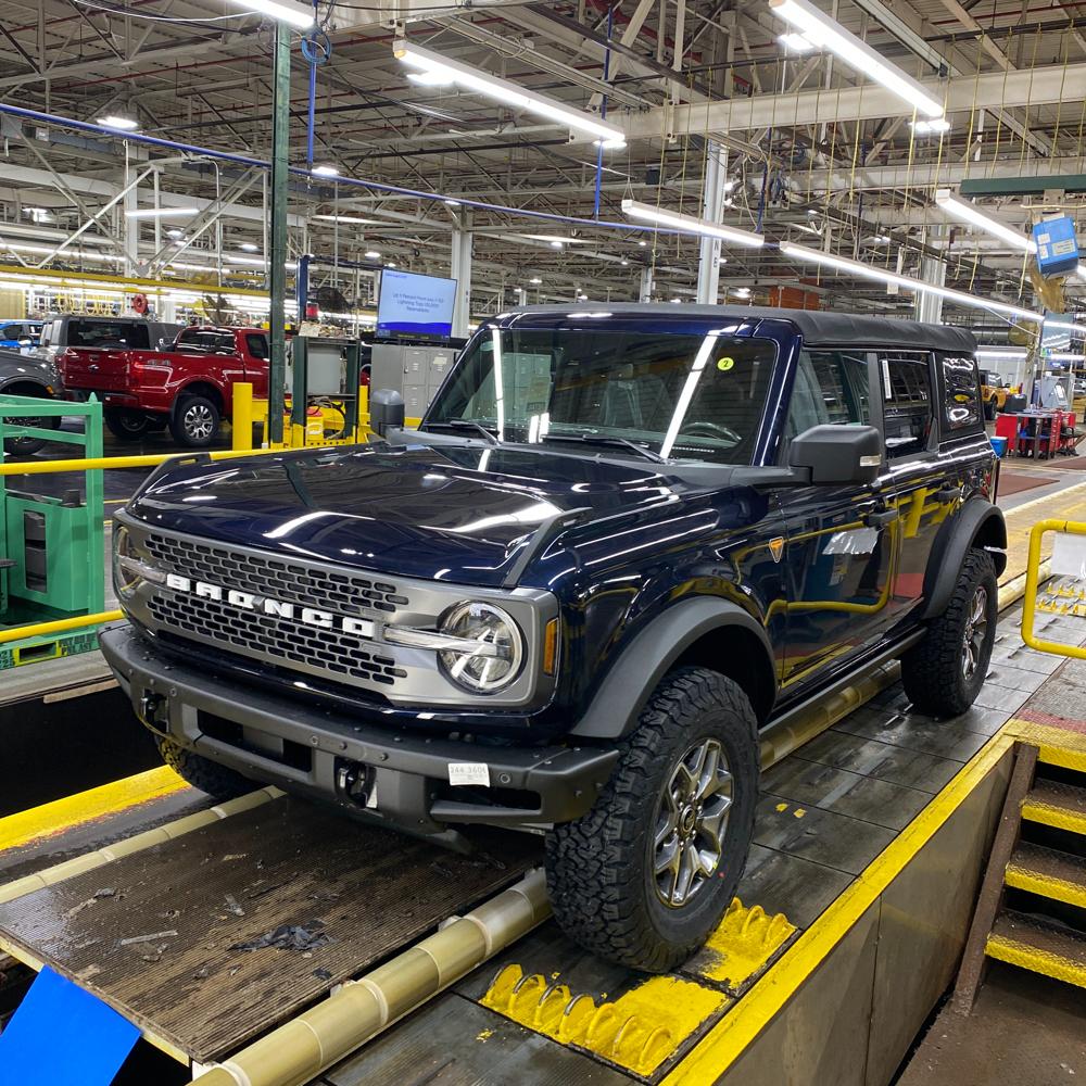 Ford Bronco Badlands Non-SAS - Your Thoughts & Pics? Assembly Line Photo