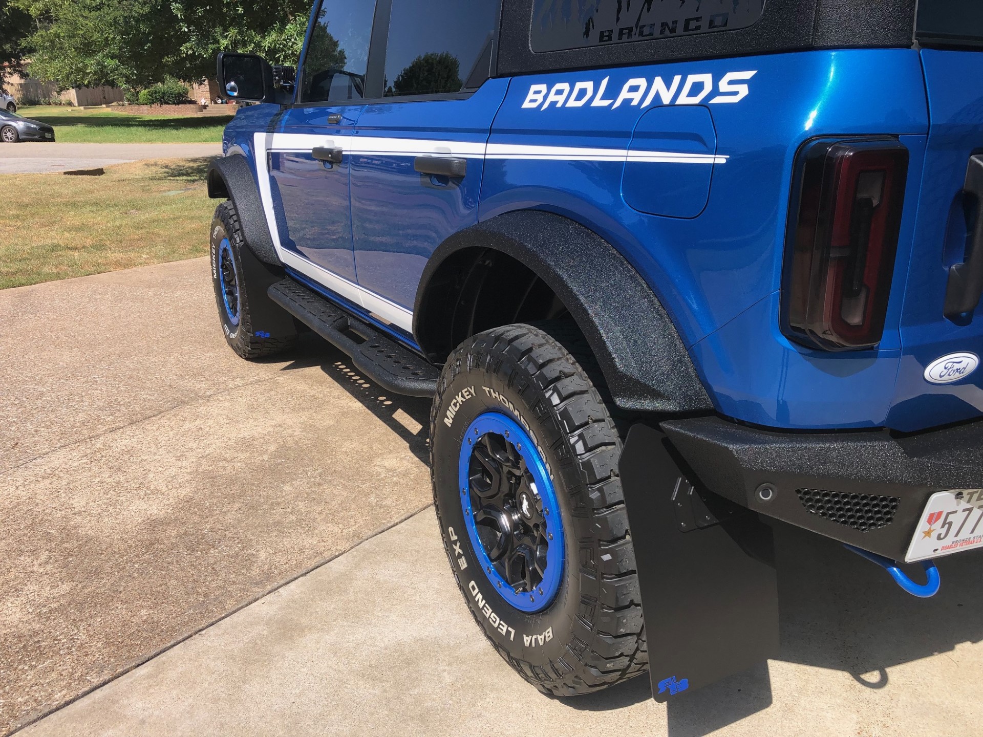 Ford Bronco Black lut nuts installed - so much better! B9