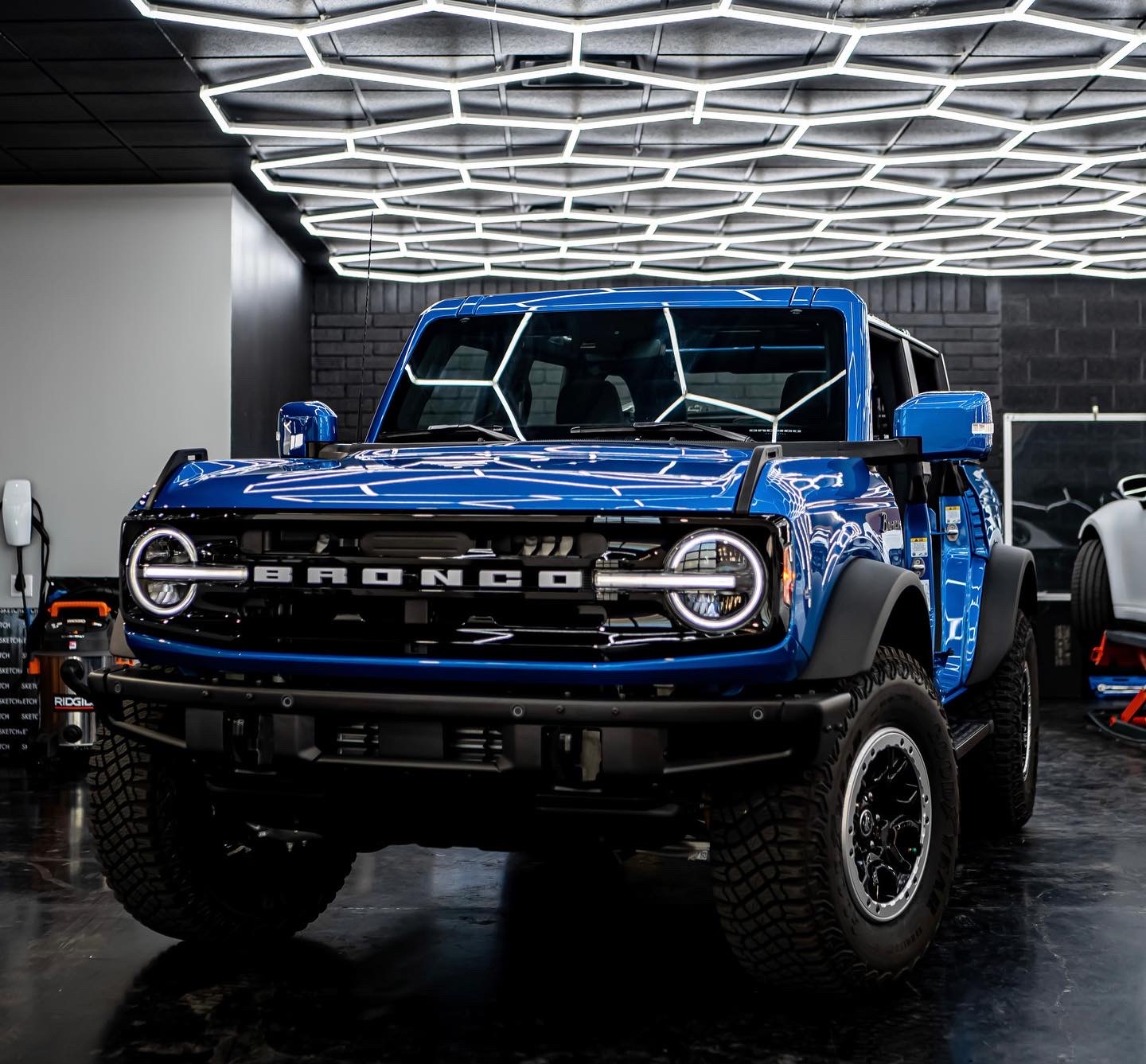 Ford Bronco Consumer Reports: Ford Bronco is Most Satisfying Midsize Two-Row SUV to Own BA4C3A06-8729-4108-9F09-20638358198E