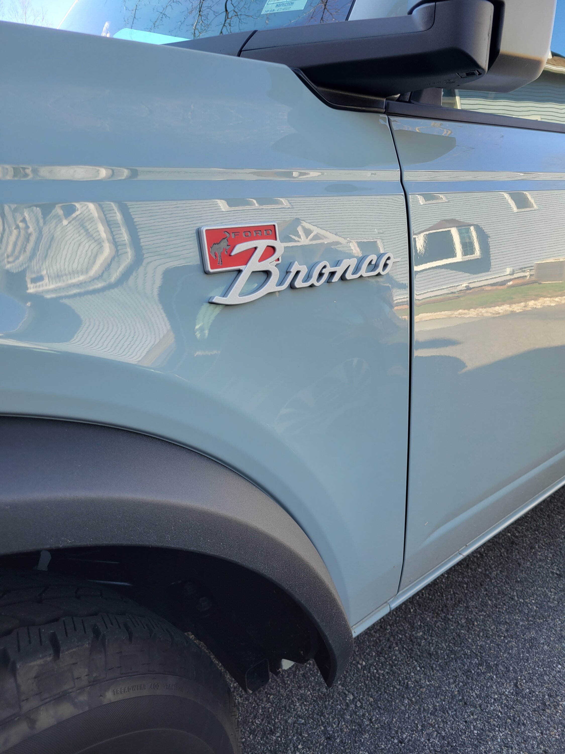 Ford Bronco CACTUS GRAY Bronco Club Badge pic1