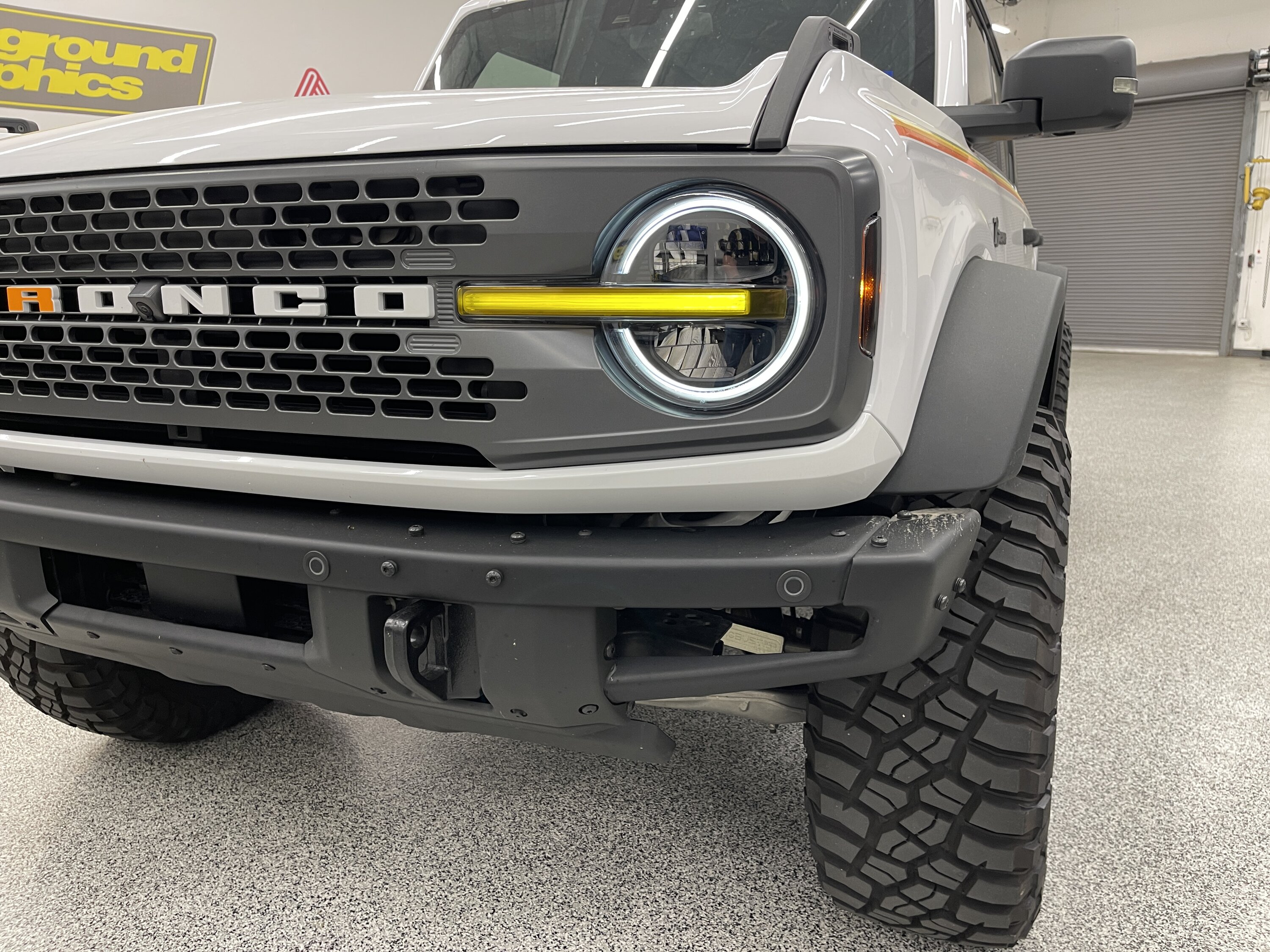 Ford Bronco 🆕 Bronco Raptor Look Headlights Lens Tint Bar Yellow On.JPG