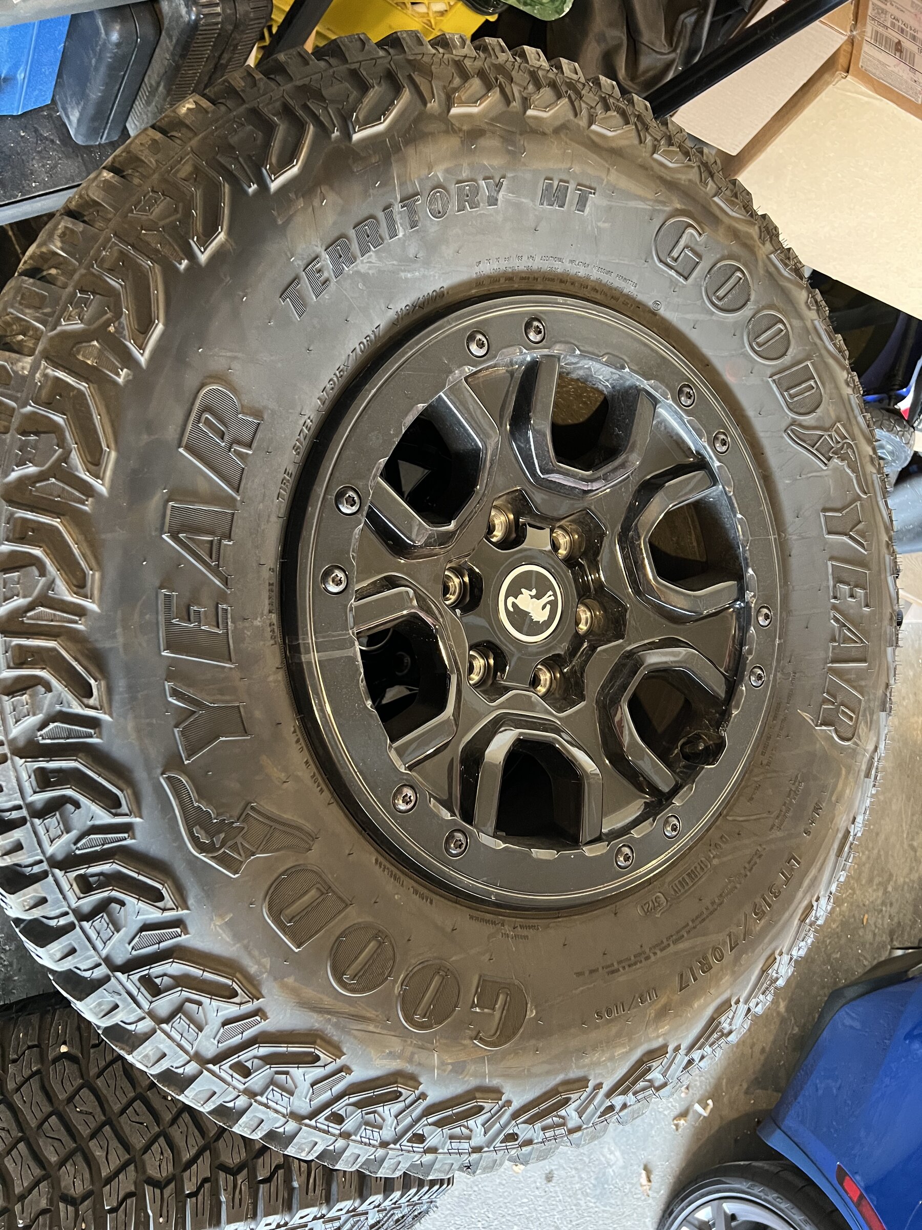 Ford Bronco 5 sasquatch wheels, tires, tpms BD407440-F2AC-40B6-A974-2F3E9949A90D