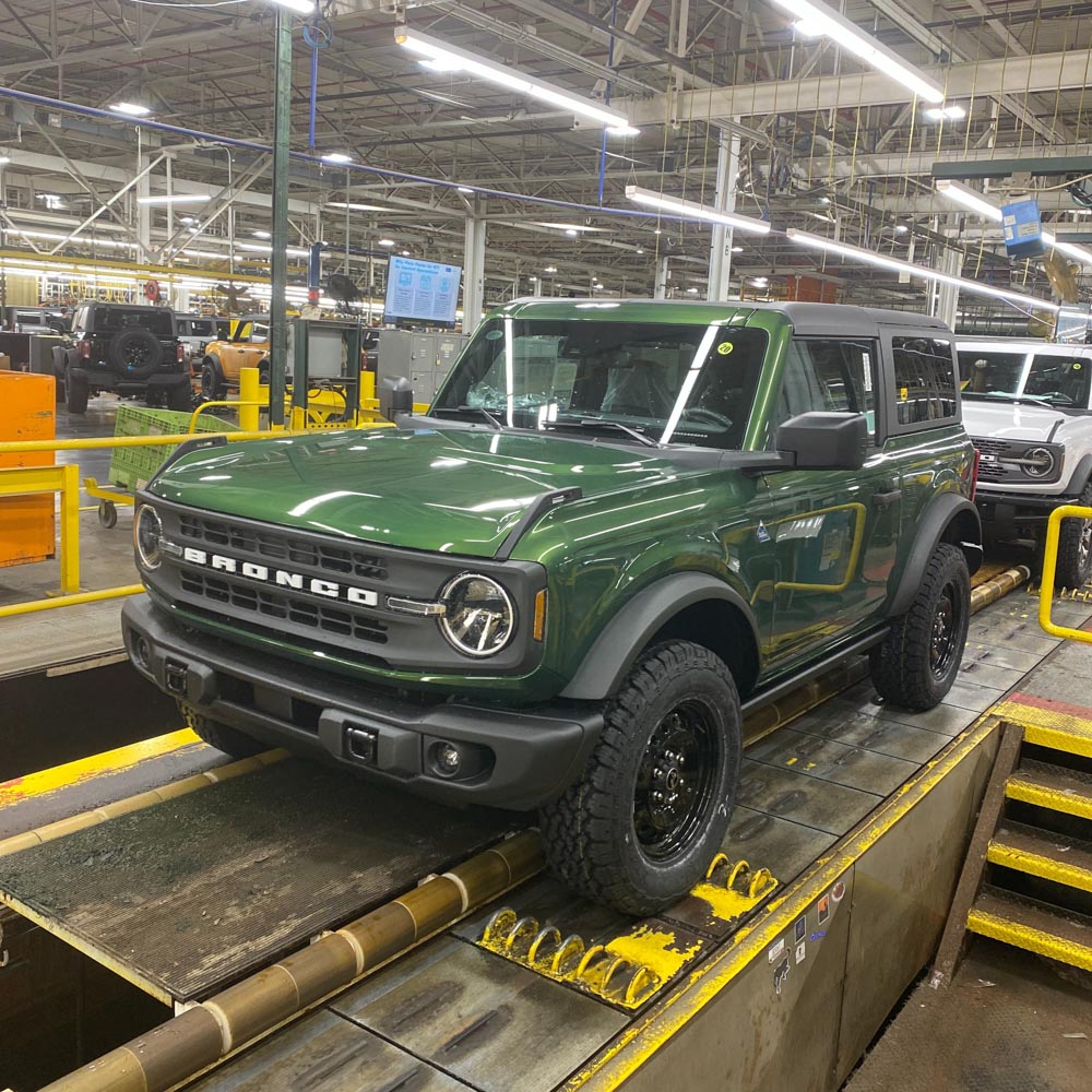 Ford Bronco 9/12/22 Build Week Group  **Now has Google Spreadsheet** bronco-assembly-line