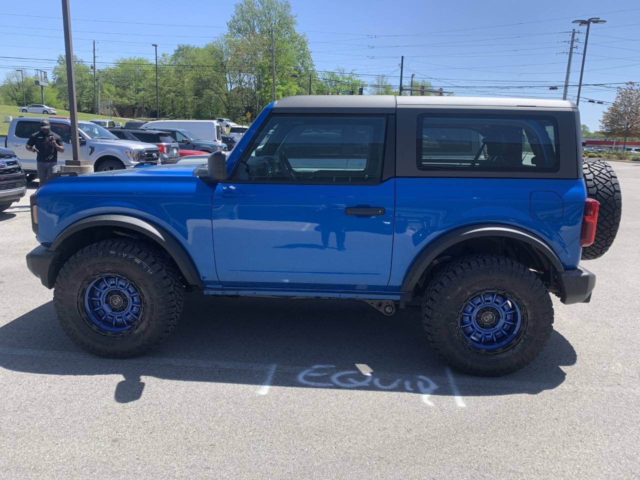 Bronco blue wheels.jpg