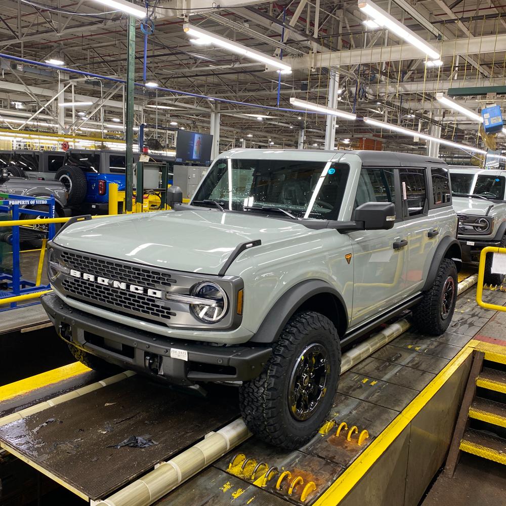 Ford Bronco Post Your Bronco Production Line Pics! (From Ford Emails Starting Today) Bronco Production line