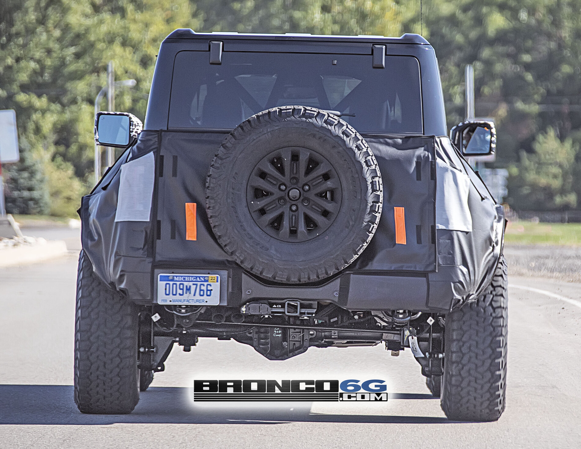 Ford Bronco Bronco Warthog Prototype Spied On Raptor 17" Bead Lock Wheels 1601578726644