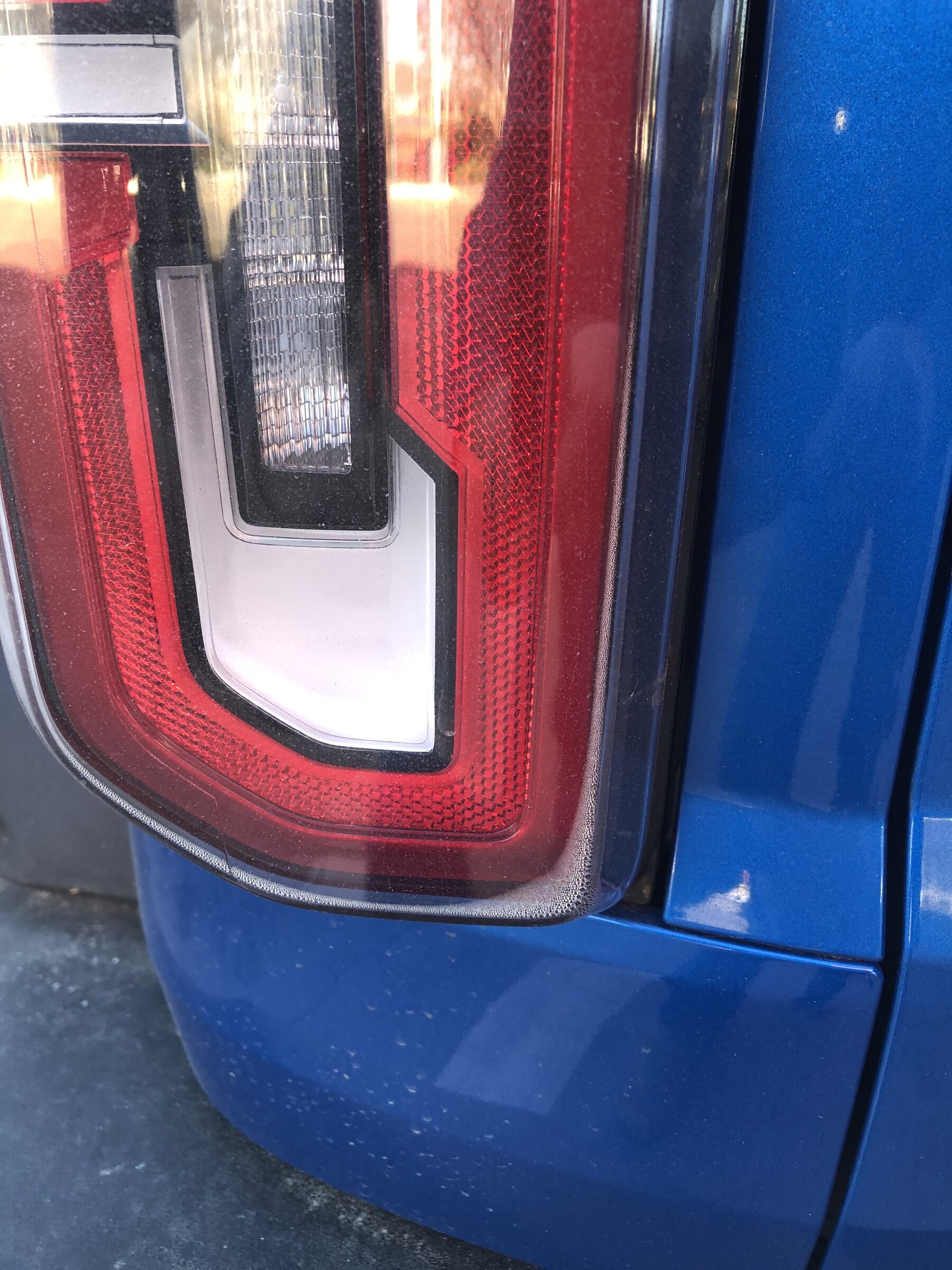 Ford Bronco Taillight condensation CC97A05D-393C-4597-8D89-C5CD4868D464