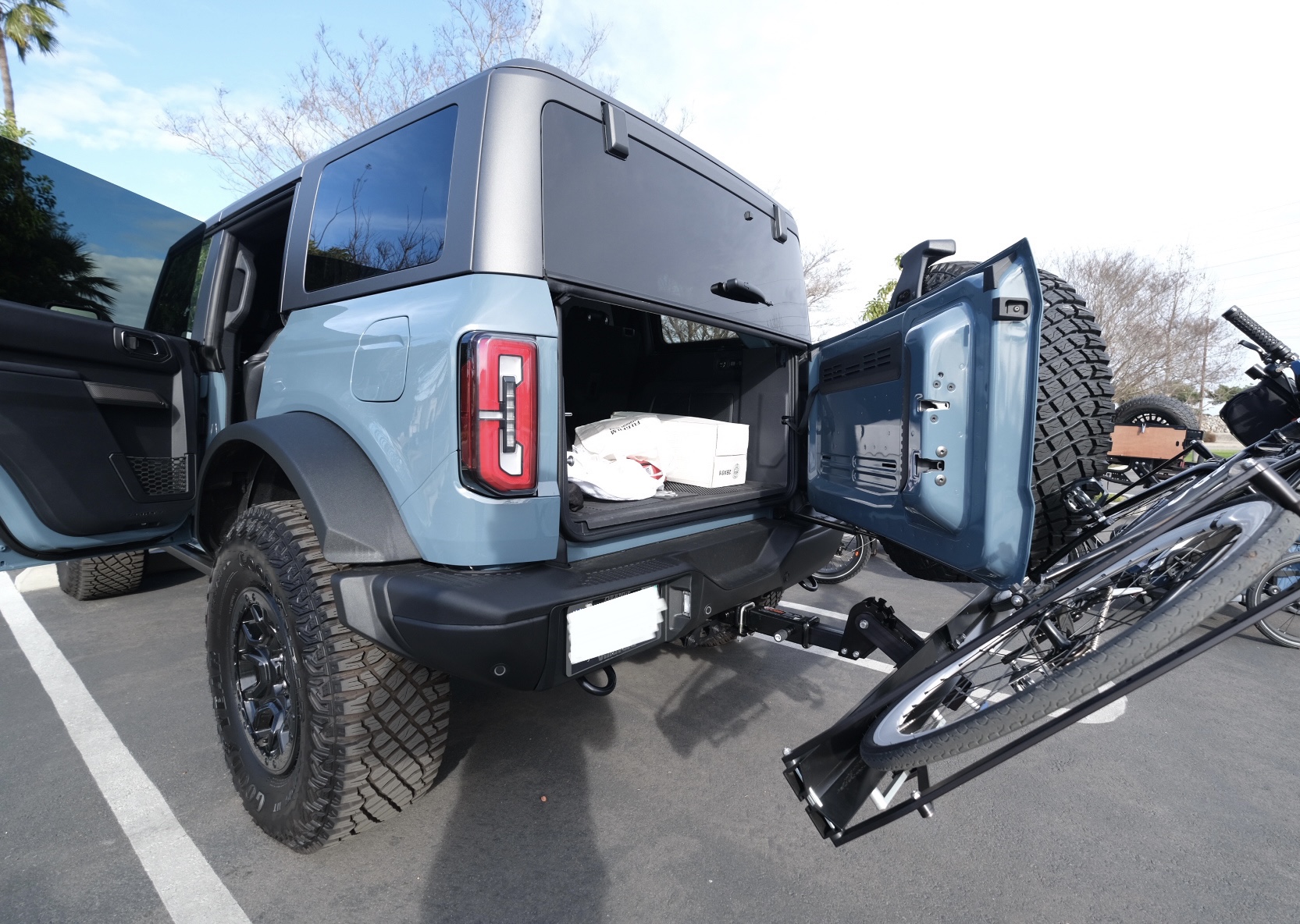 Ford Bronco Hitch Mount Bike Rack Options - Post your pics D9573AB6-813C-45FC-8EED-CB1E5277ACD0