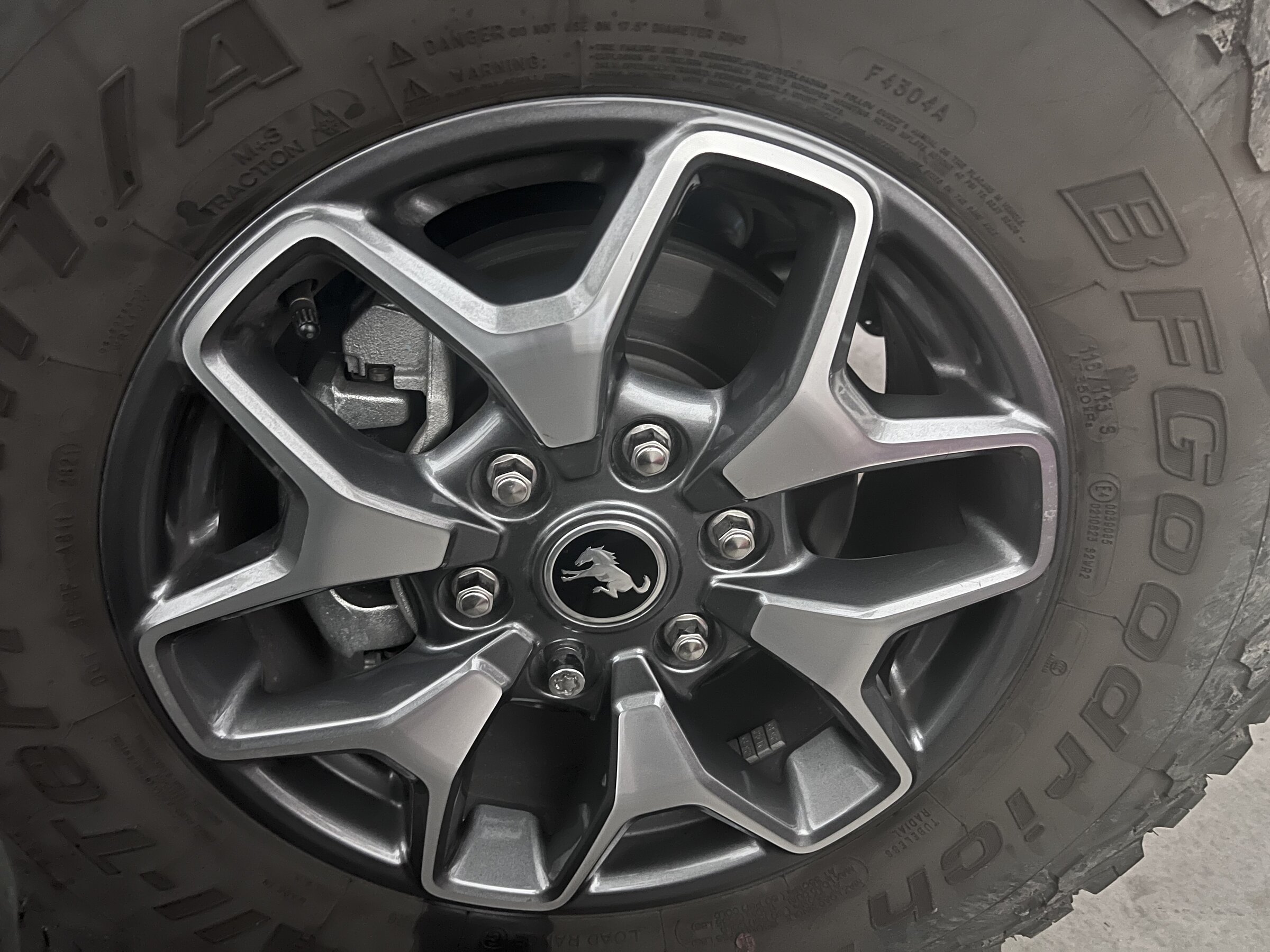 Ford Bronco Badlands wheels $200 E6F43A36-05EB-41C8-A46E-F2F9466F532D