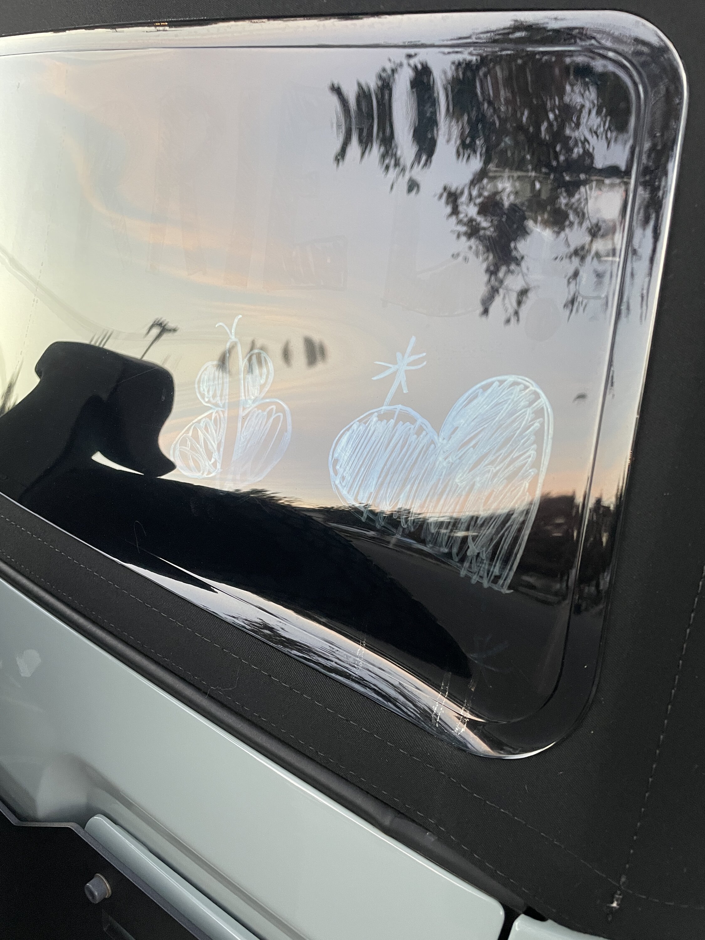 Warning! Do not use Washable Paint Pens on soft top plastic windows   Bronco6G - 2021+ Ford Bronco & Bronco Raptor Forum, News, Blog & Owners  Community