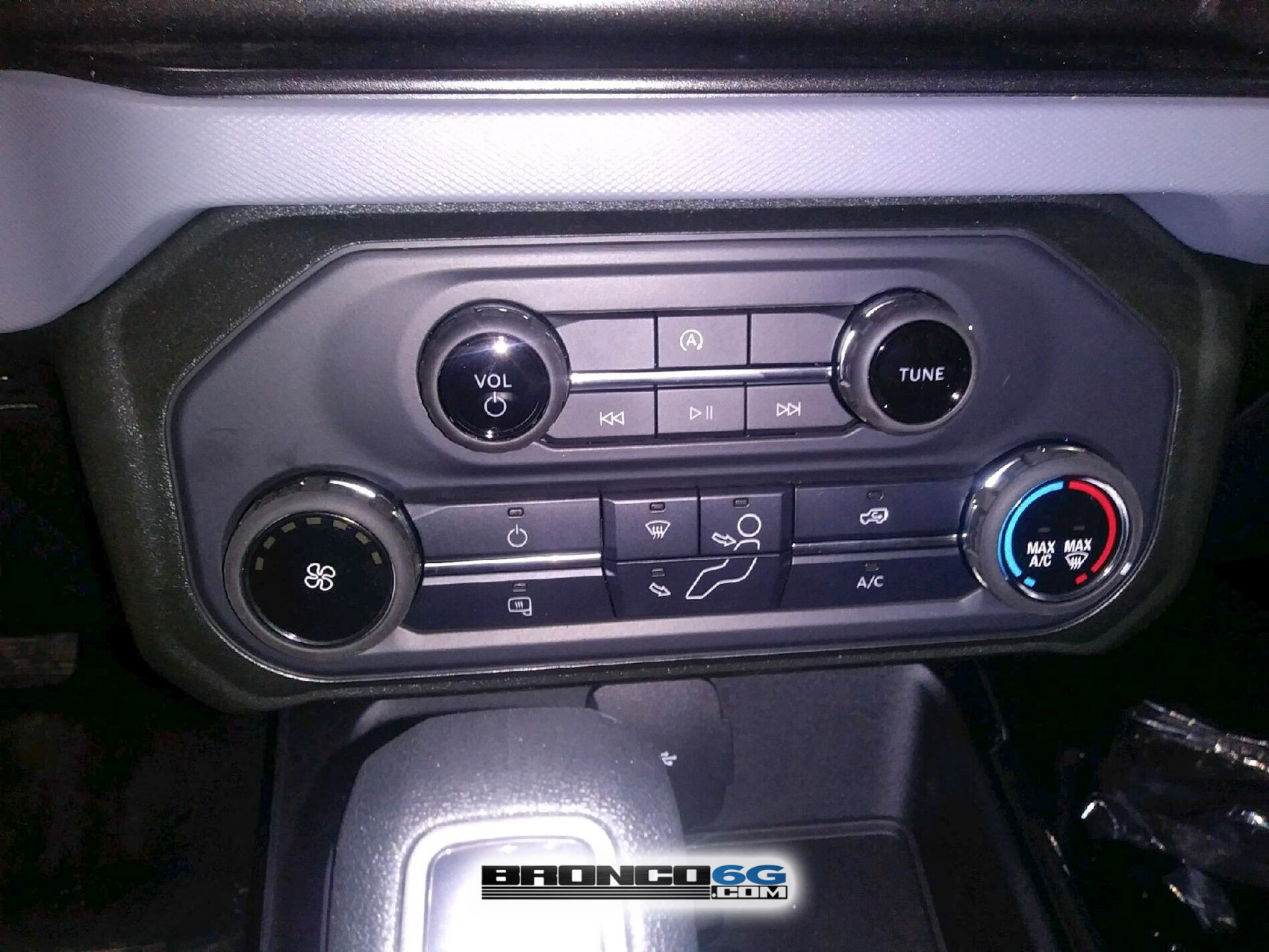 Factory 2021 Bronco interior buttons dashboard 1.jpg