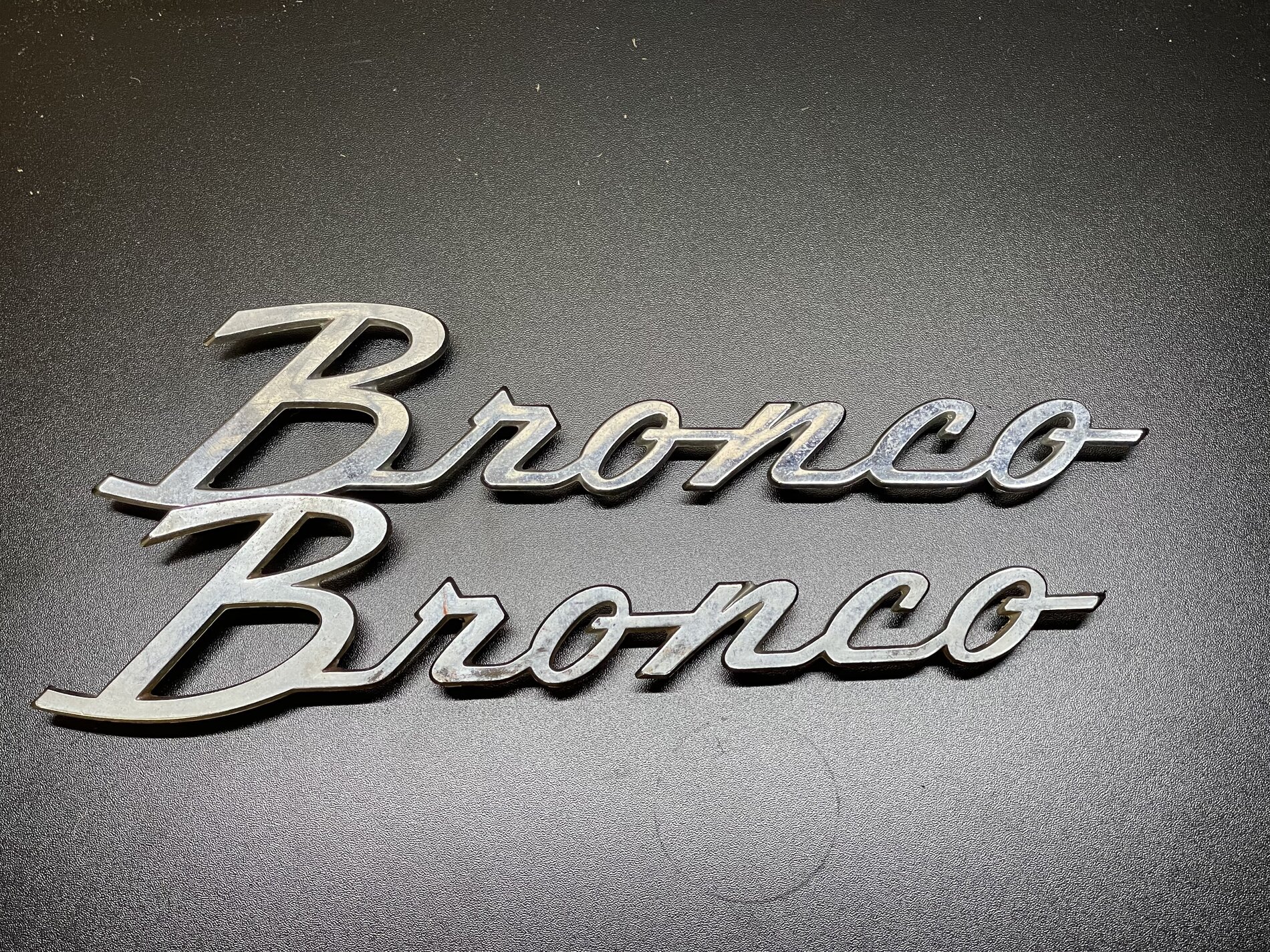 Ford Bronco Bronco Heritage Fender Badge Preview FFAE378F-0A5E-4B65-B5B0-0B4A10104AA1