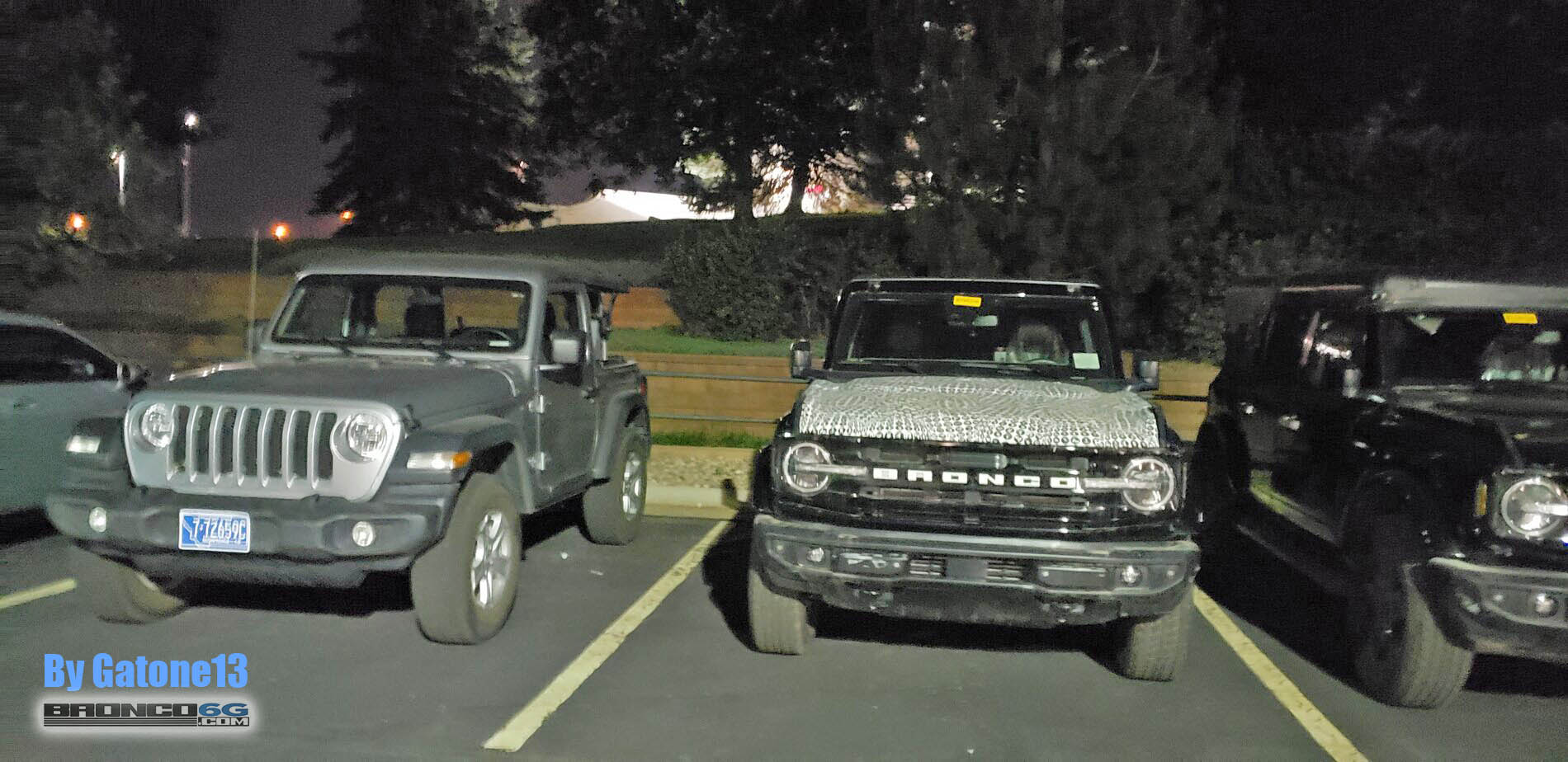 Ford Bronco vs Jeep Wrangler side by side comparison 4.jpg