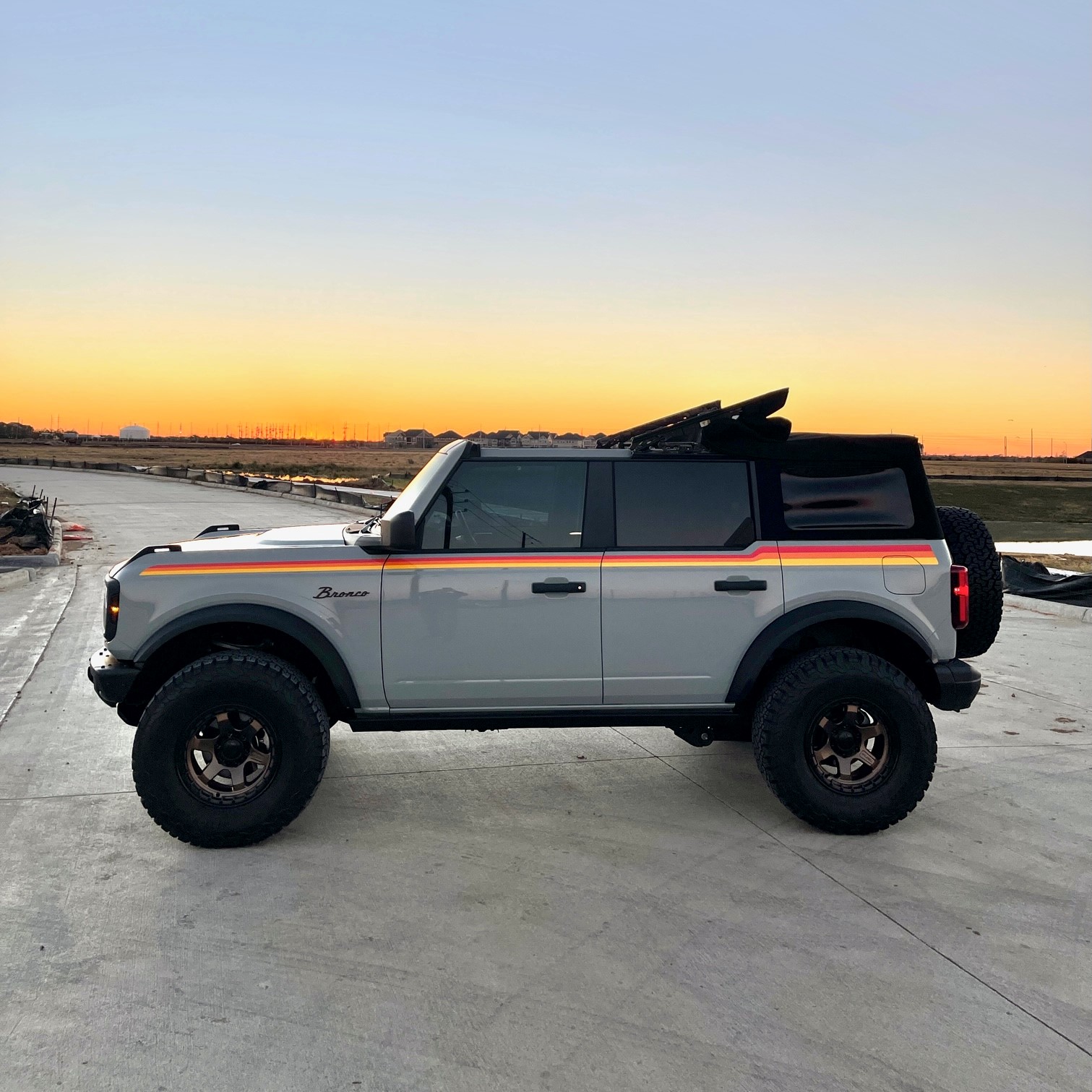 Ford Bronco Let's See Those Sunset Bronco Photos!! greg sunset 01