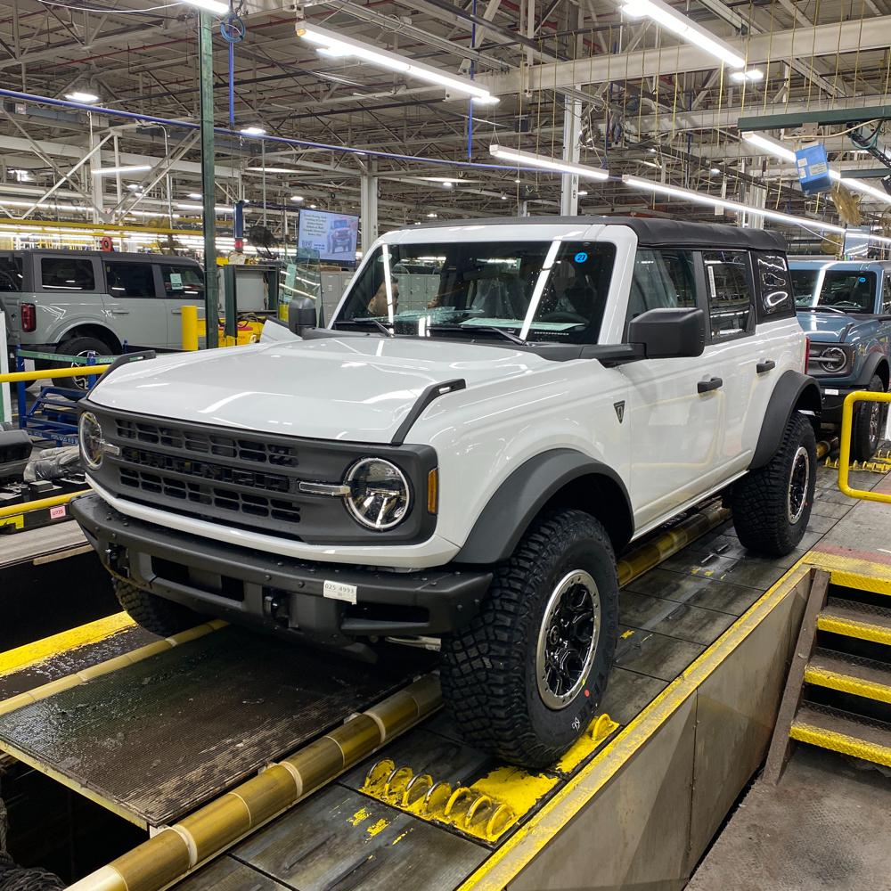 Ford Bronco Getting Photo from the factory? image (2)