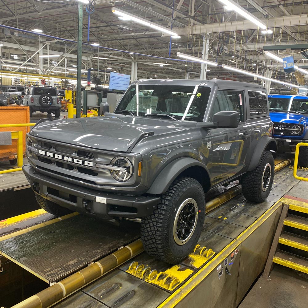 Ford Bronco 5/9 Build Week group. (ManSquatch Week) image(2)