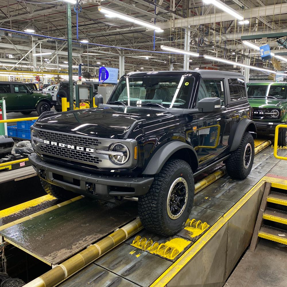 Ford Bronco 🛠 1/10/22 Build Week Group image