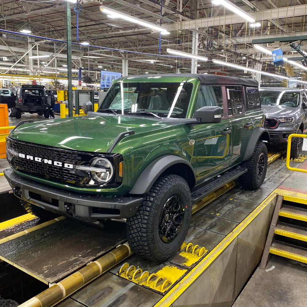 Ford Bronco 🛠 3/7/22 Build Week image