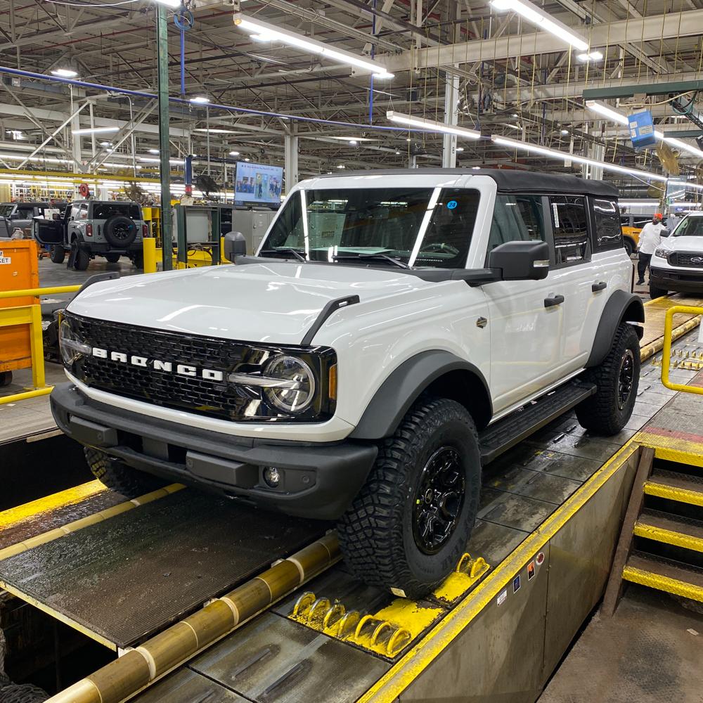 Ford Bronco Never got your assembly line photo?  Maybe someone has a match! image