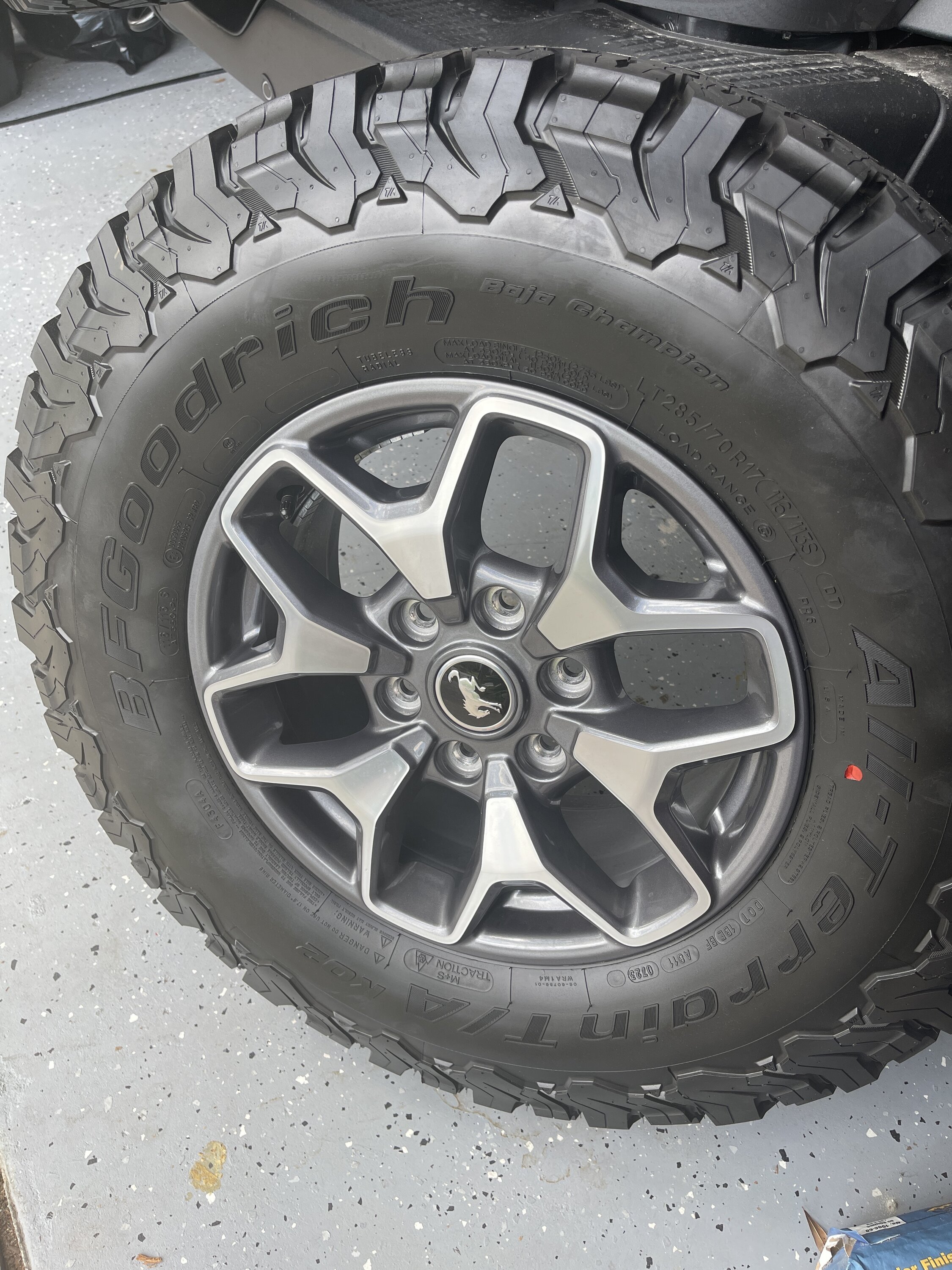 Ford Bronco WTB set of 5 33" A/T Tires image