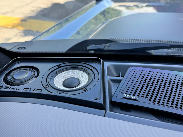 Ford Bronco Dream stereo system upgrade build in Bronco Raptor IMG-2264
