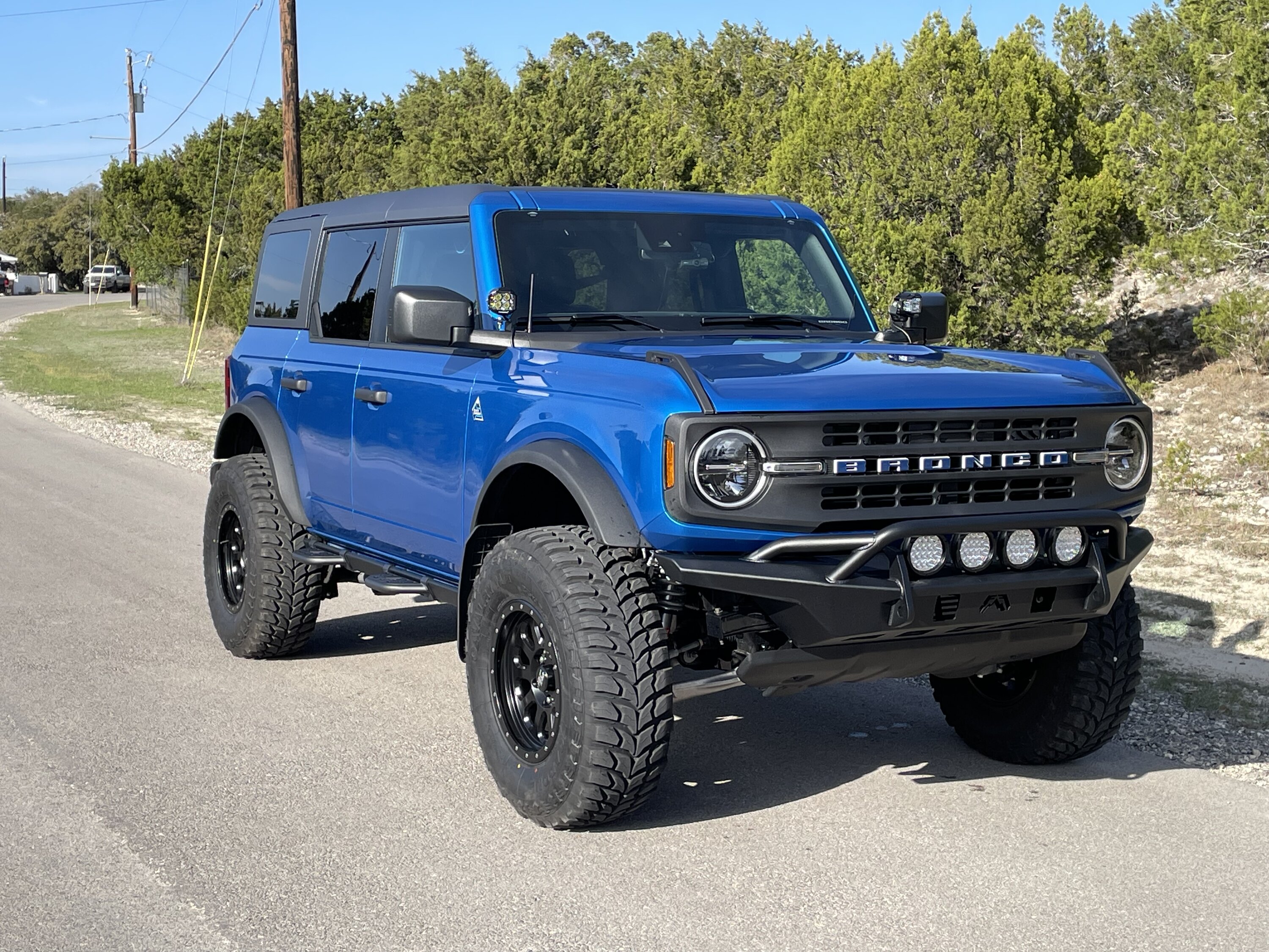 Ford Bronco VELOCITY BLUE Bronco Club IMG_0052