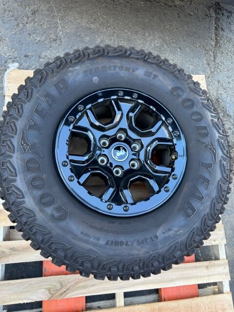 Ford Bronco 2023 Wildtrak HOSS 3.0 suspension, wheels, tires IMG_0100