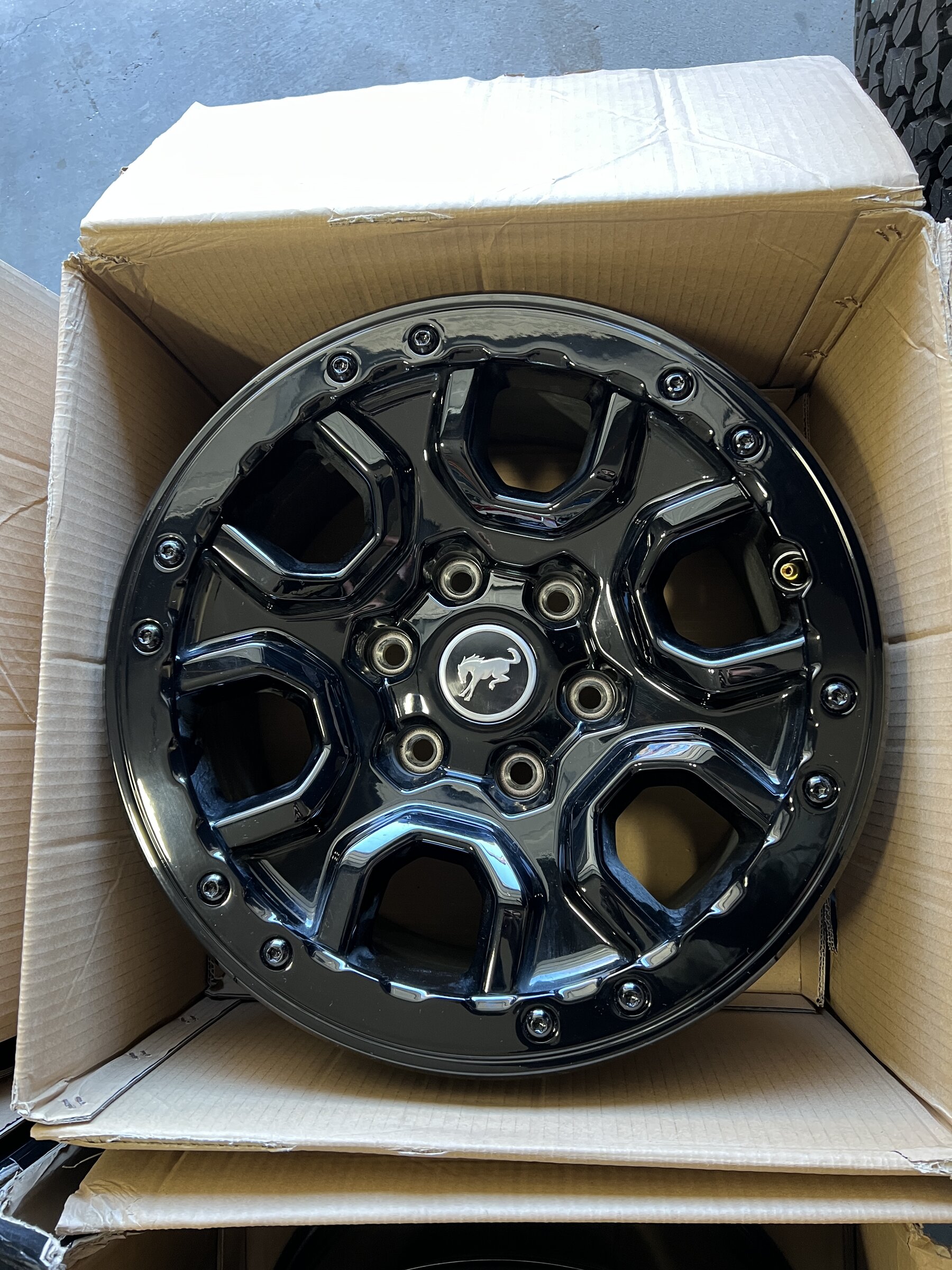 Ford Bronco WTS (5) SAS Wheels w/ Black Beauty Rings ($1100) IMG_0310.JPG