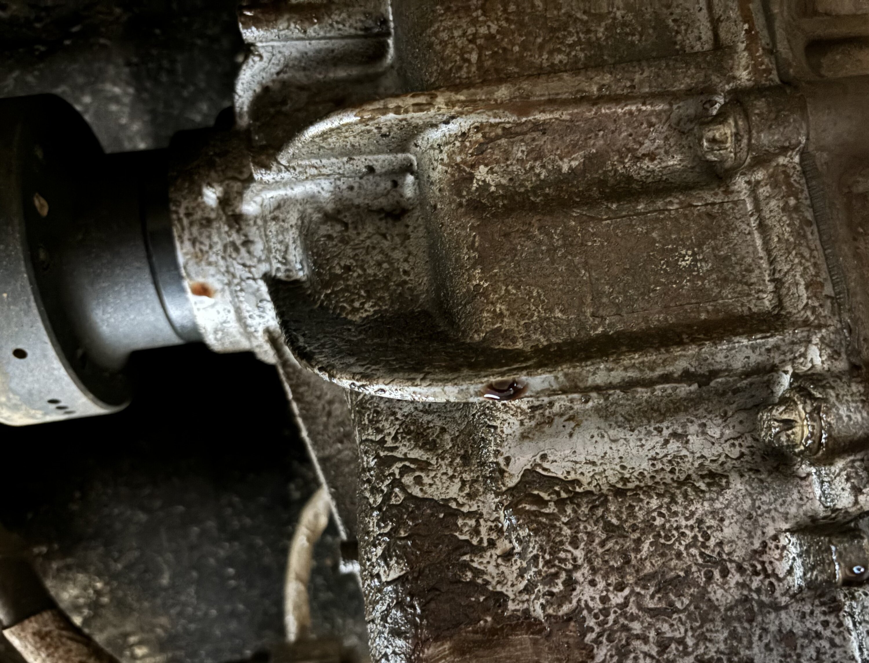 Ford Bronco Transfer Case Output Shaft Seal Leak IMG_0562