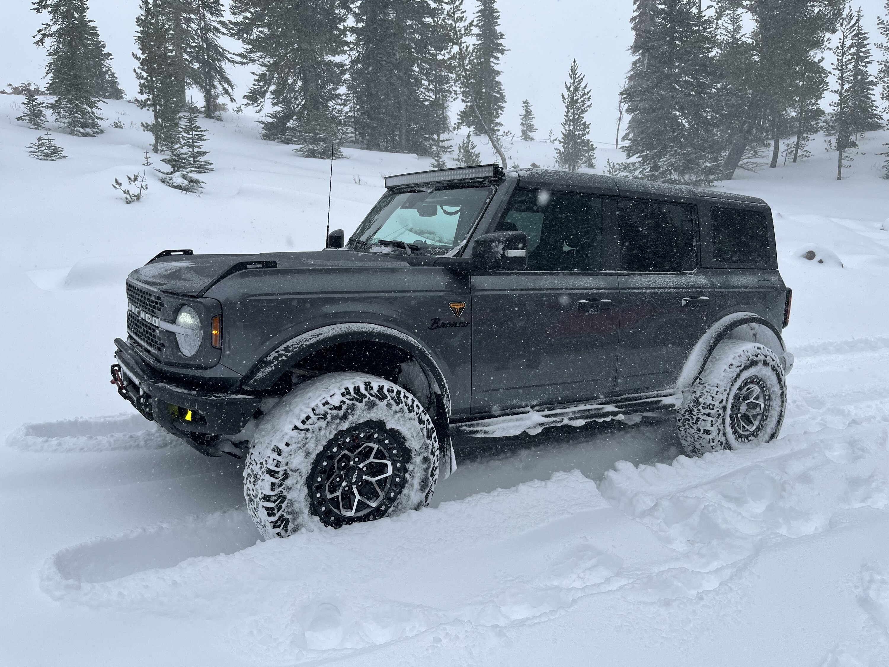 Ford Bronco Snow Wheeling With Bronco & Jeep 06 Nov 2022 IMG_0621.JPG