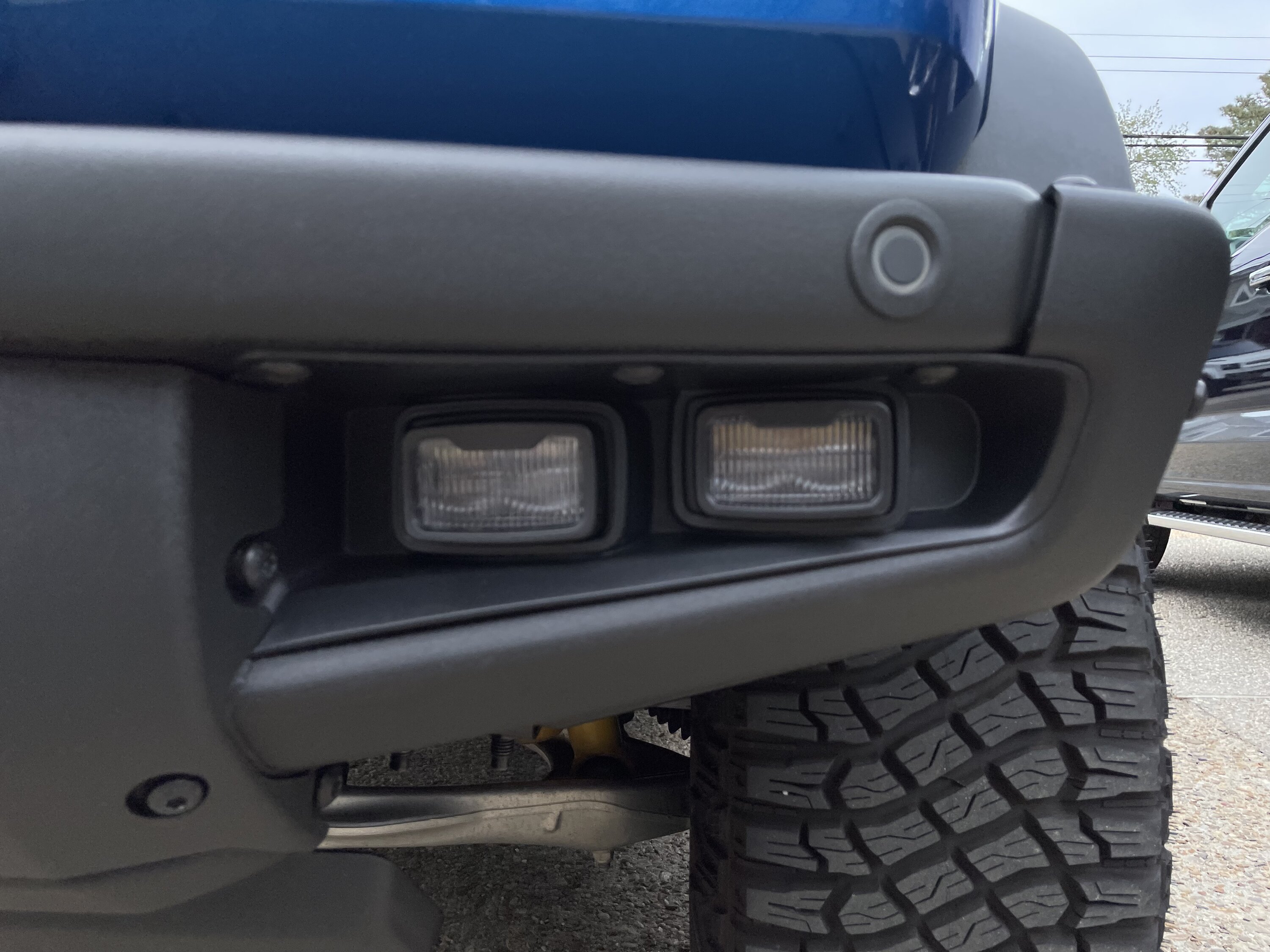 Ford Bronco DIY: Raptor Fog Lights Installed on Standard Bronco IMG_0843