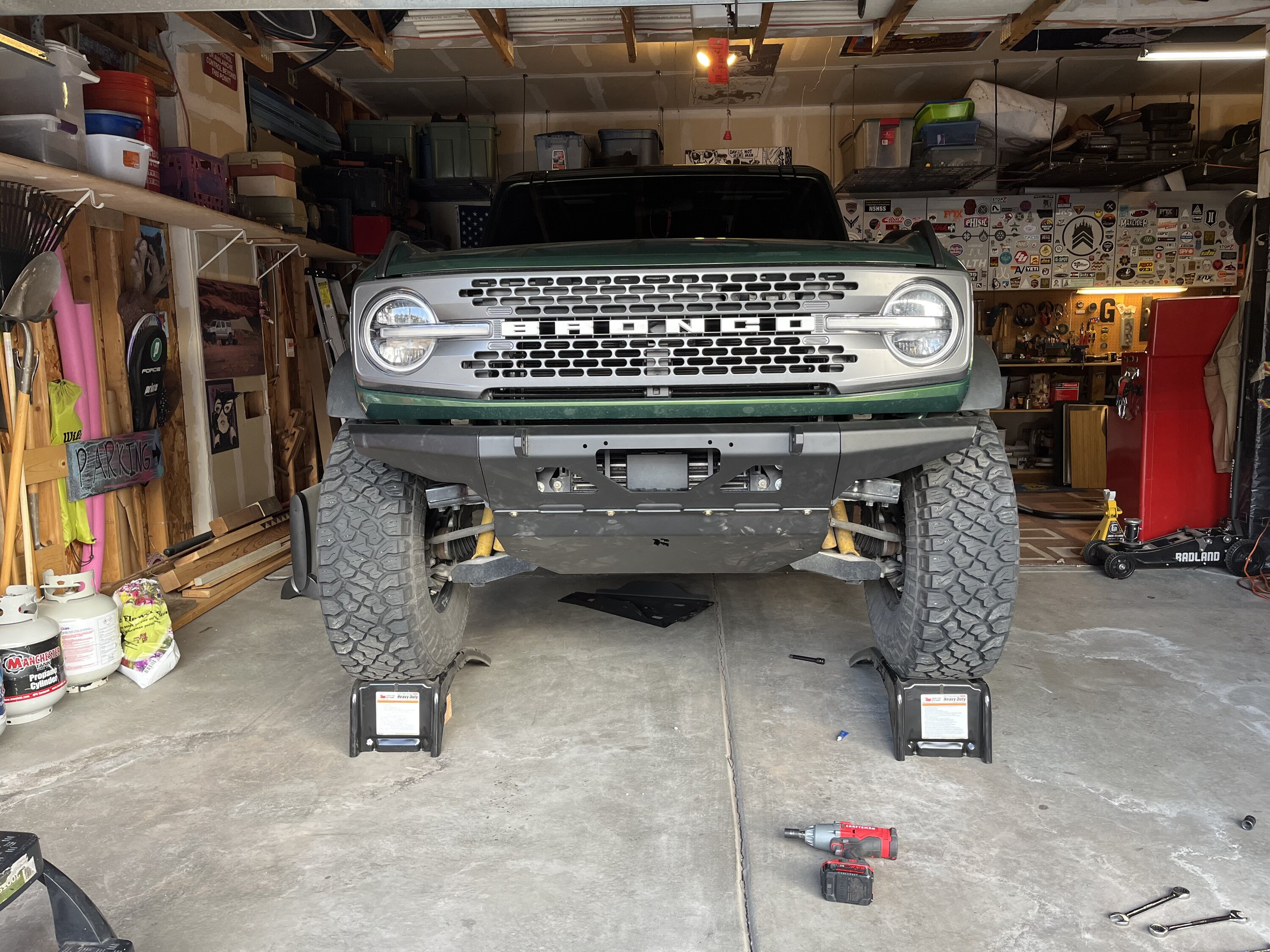 Ford Bronco Relentless Fabrication bumper, skid plates & new T-case skid IMG_1218