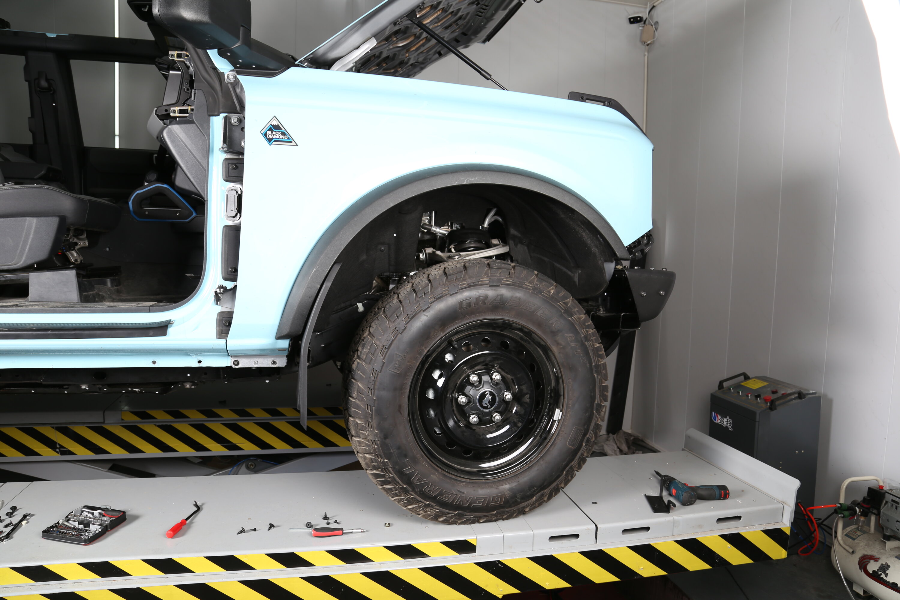 Ford Bronco Mabett Mud Flaps Fits Sasquatch set that accommodates factory rock rails or tube steps IMG_1275.JPG