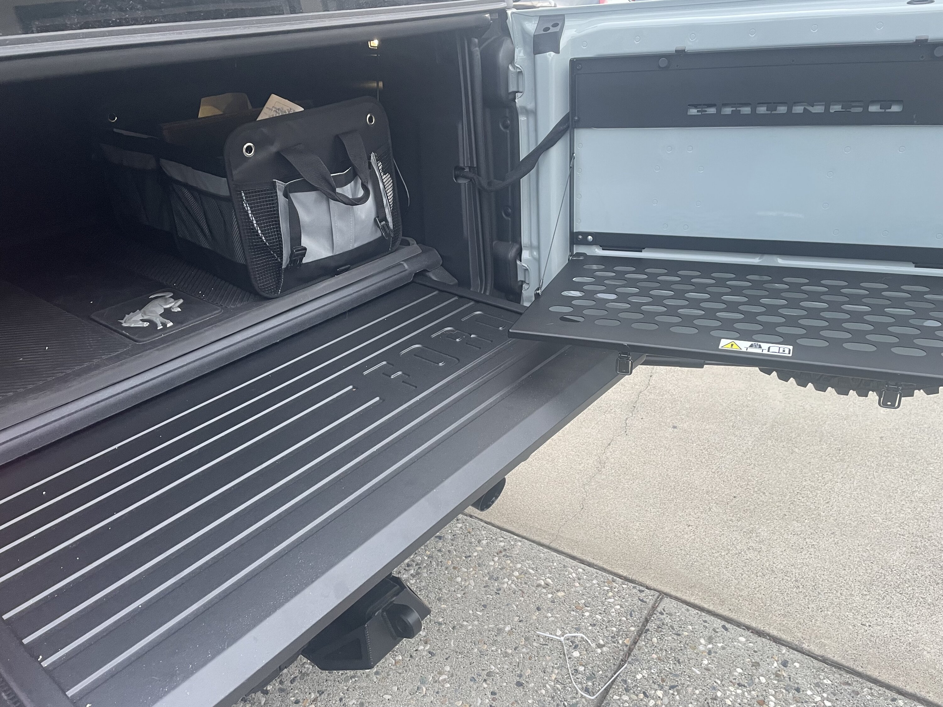 Ford Bronco Ford Bronco Slideout Tailgate finally available as an accessory! IMG_1474[1].JPG