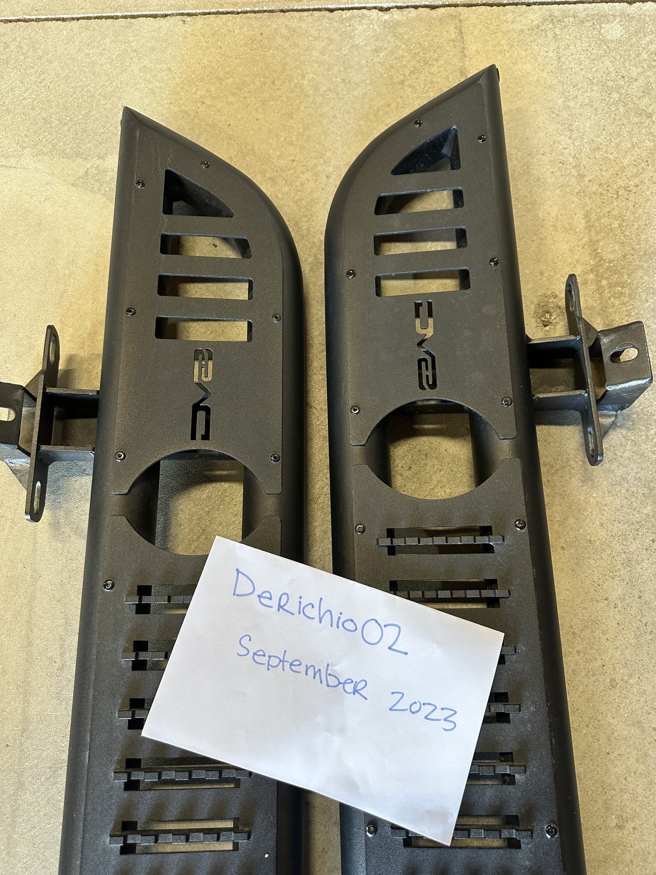 Ford Bronco DV8 OE Plus Side Steps for 2-Door Bronco, Great Condition, $400 IMG_1522