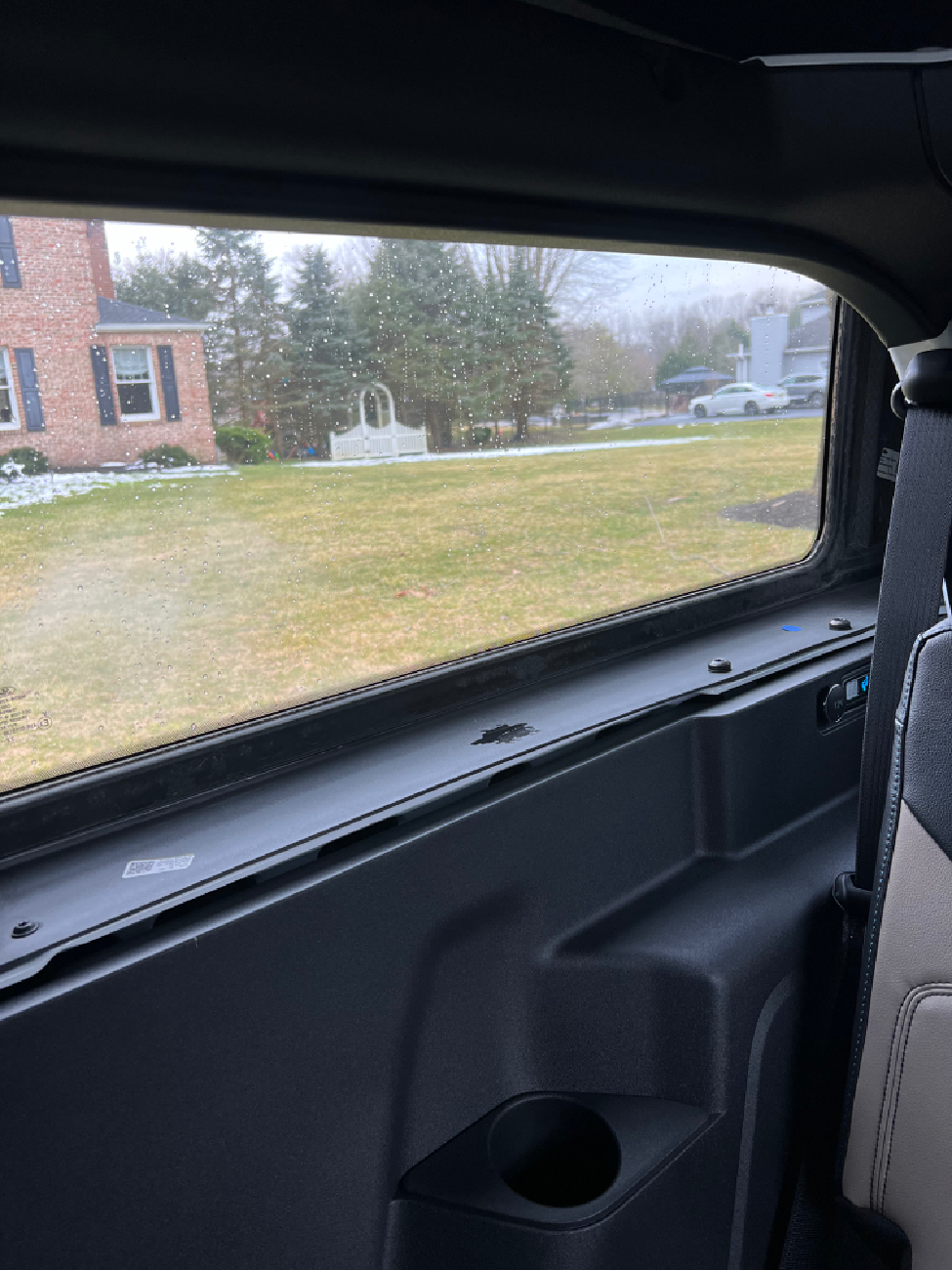 Ford Bronco Rear side window leaks IMG_1784