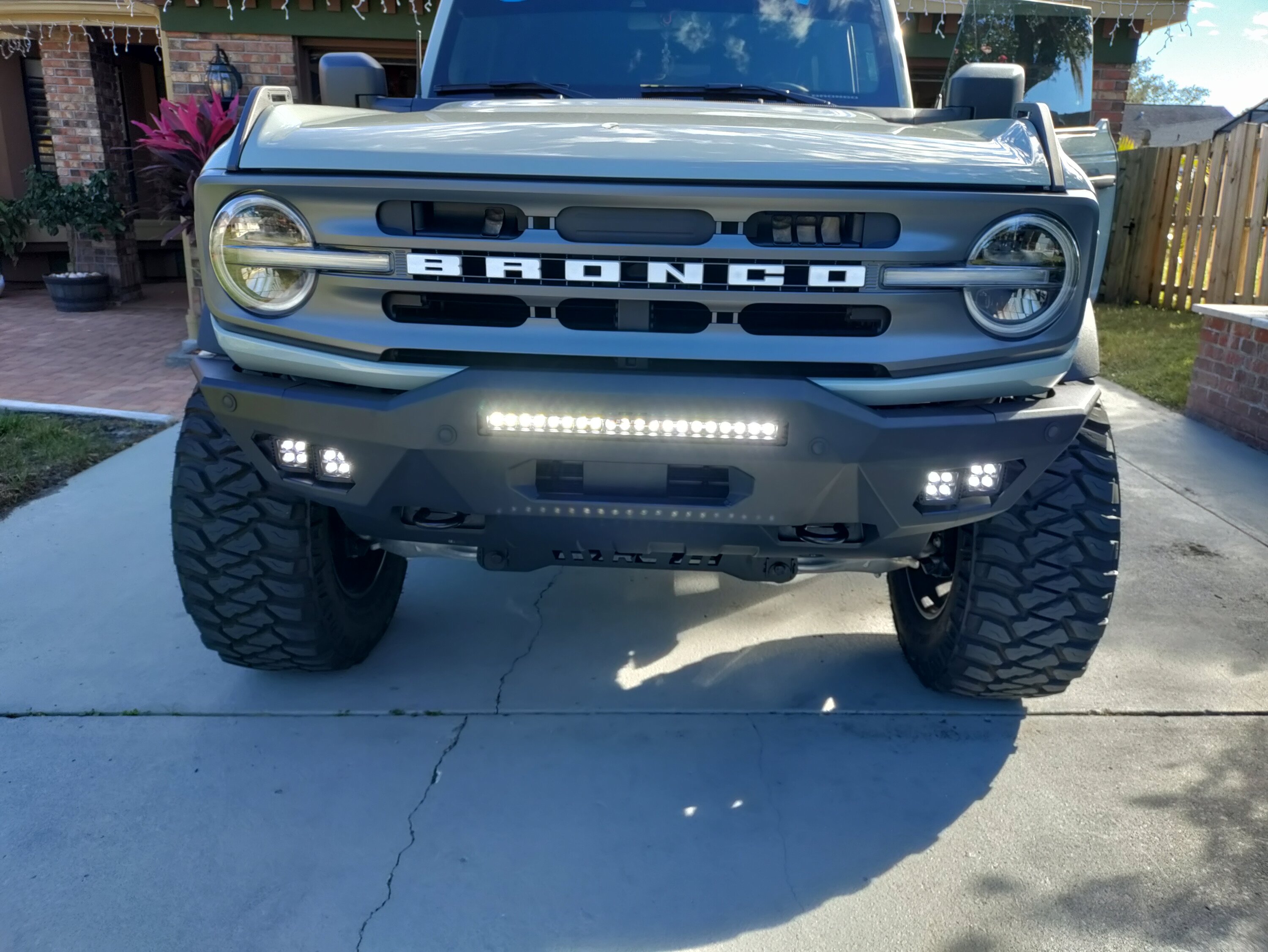 Ford Bronco Rough country ditch lights installed IMG_20221227_143151