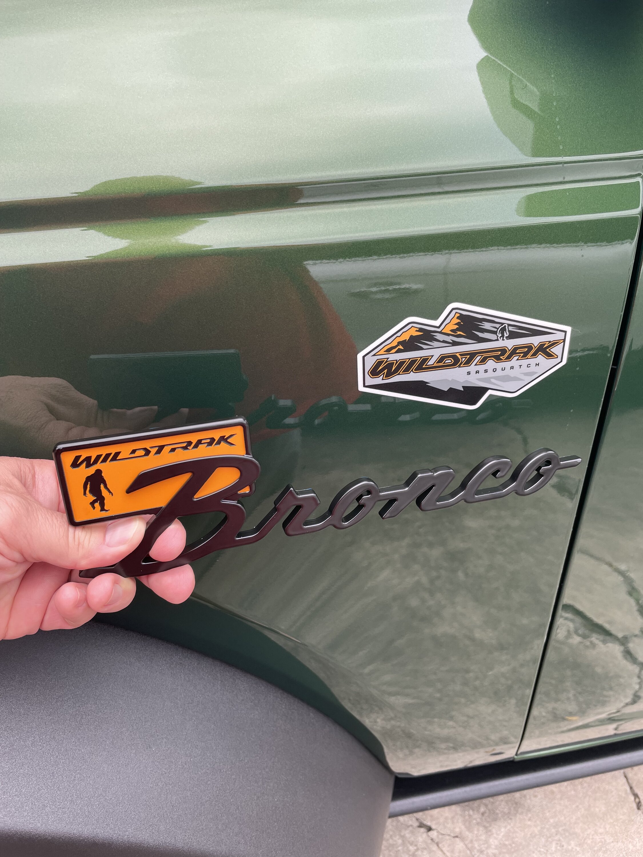 Ford Bronco AR | BRONCO CLASSIC DNA Fender Badge IMG_2353