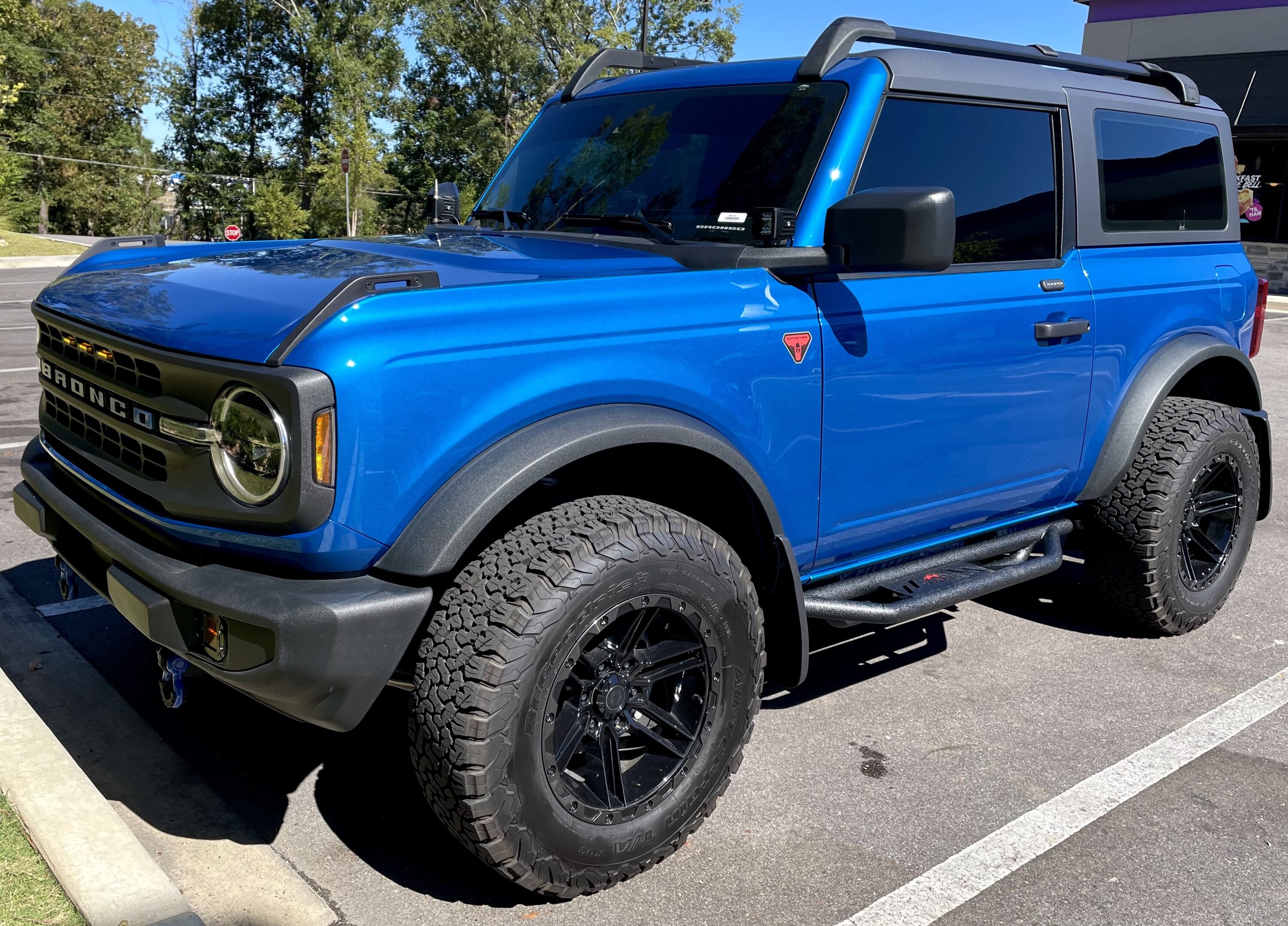 Ford Bronco VELOCITY BLUE Bronco Club IMG_3832