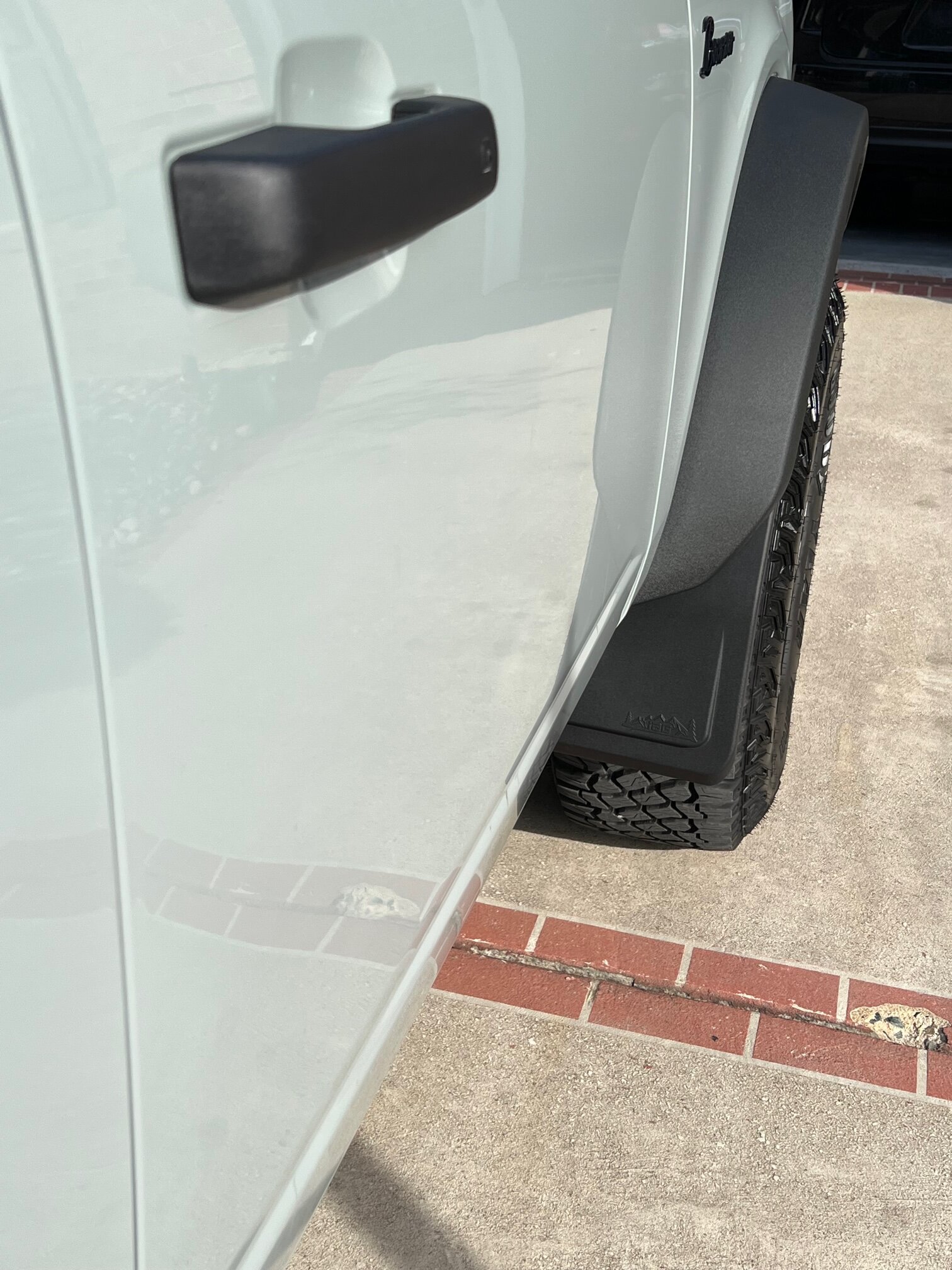 Ford Bronco Mud Flaps that look good -- recommendations? IMG_3998