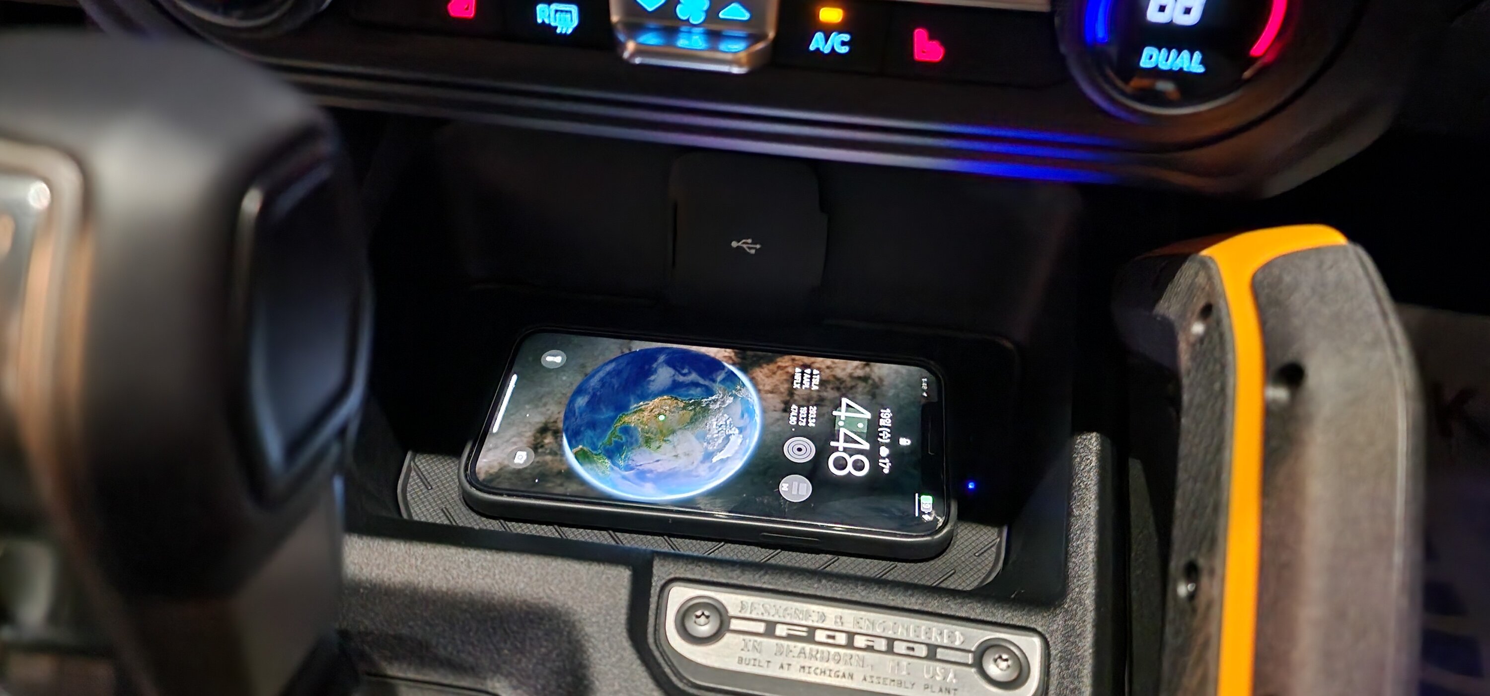 Ford Bronco Wireless charger DIY IMG_4527