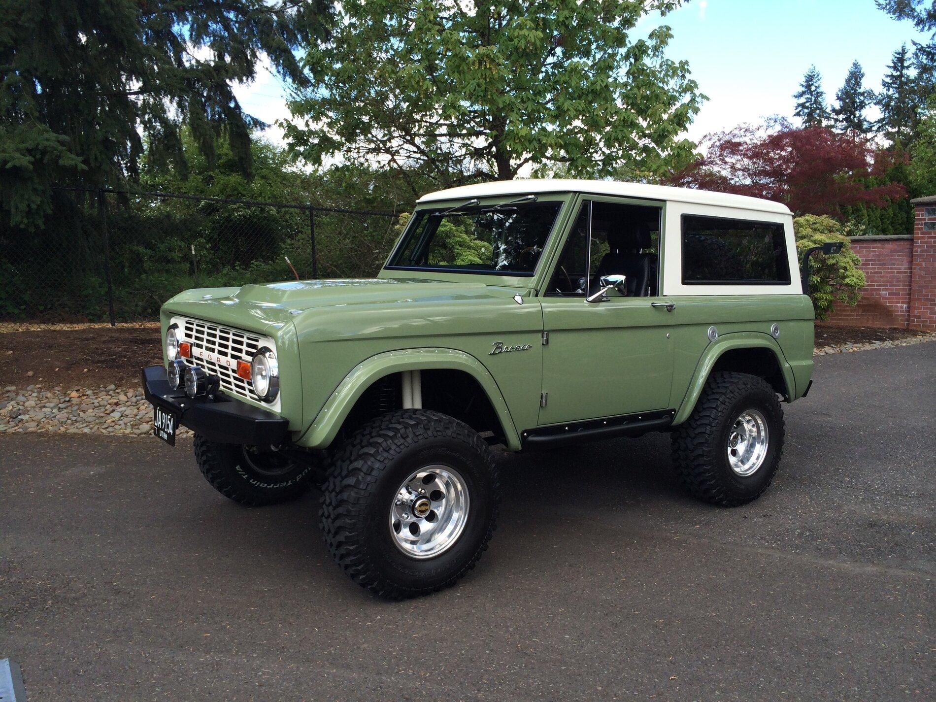 Ford Bronco Sage Green / Military Green 6th Gen Bronco Imagined IMG_4560