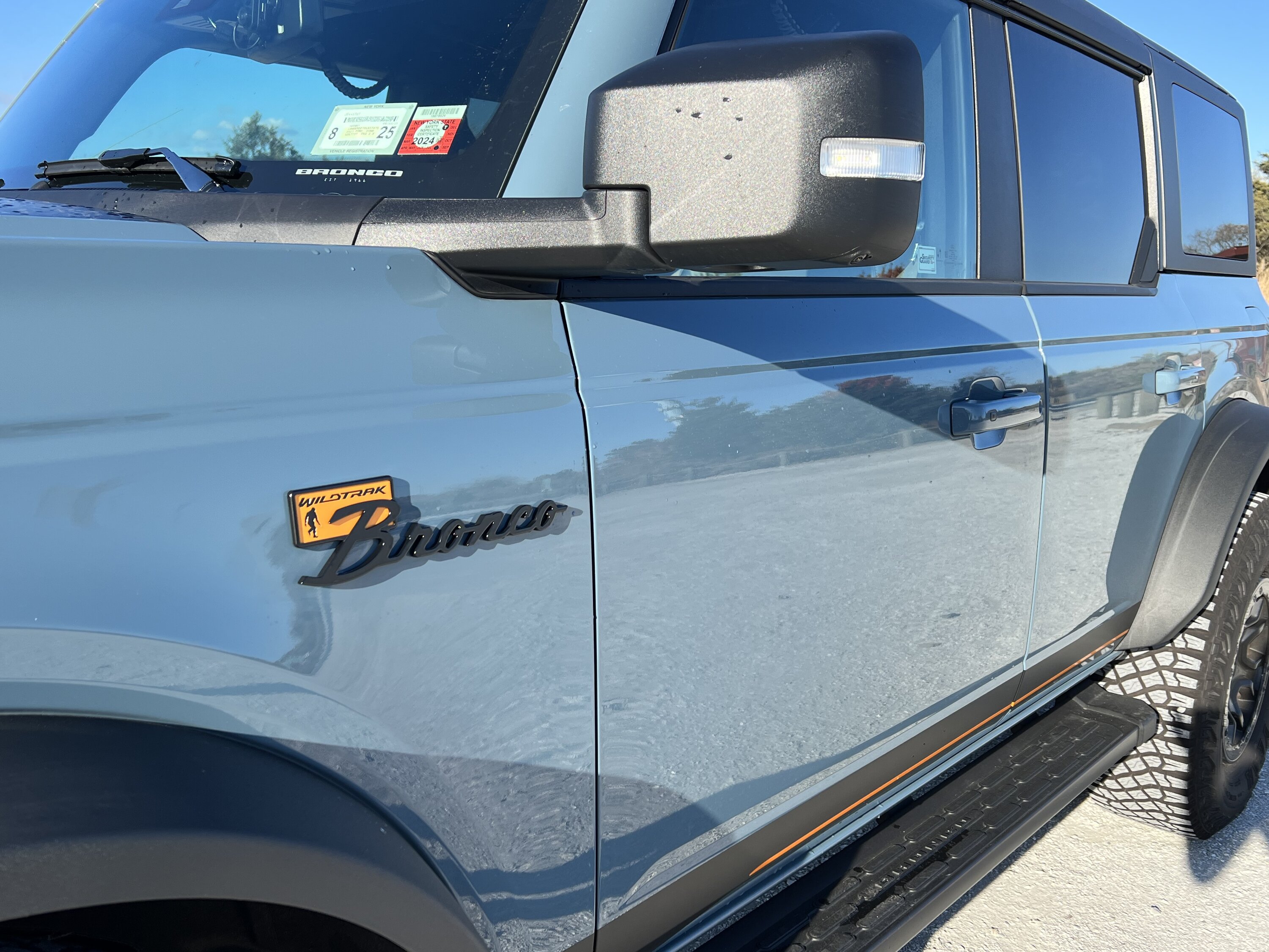 Ford Bronco AR | BRONCO CLASSIC DNA Fender Badge IMG_4781