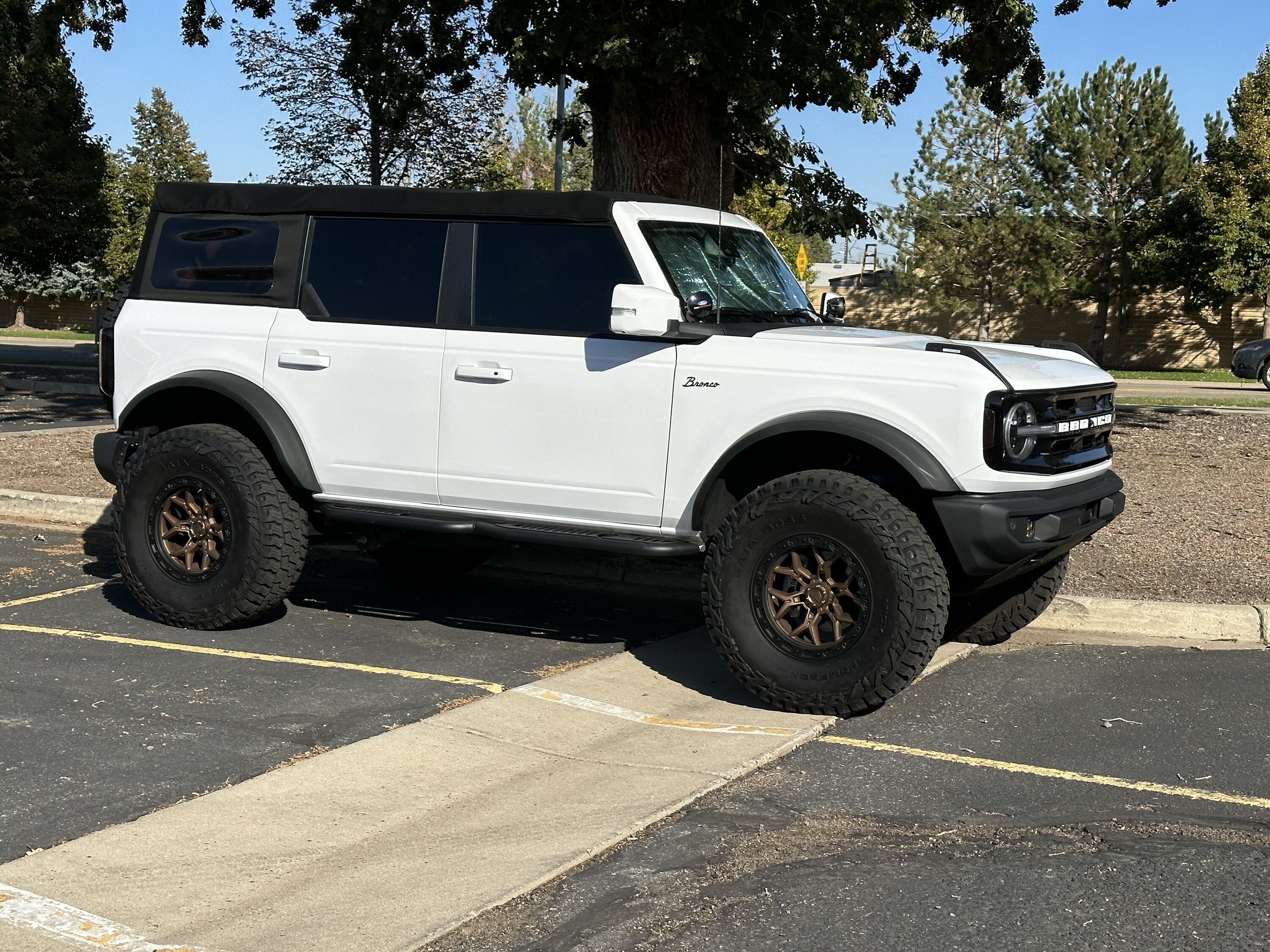 Ford Bronco Show us your installed wheel / tire upgrades here! (Pics) IMG_6847