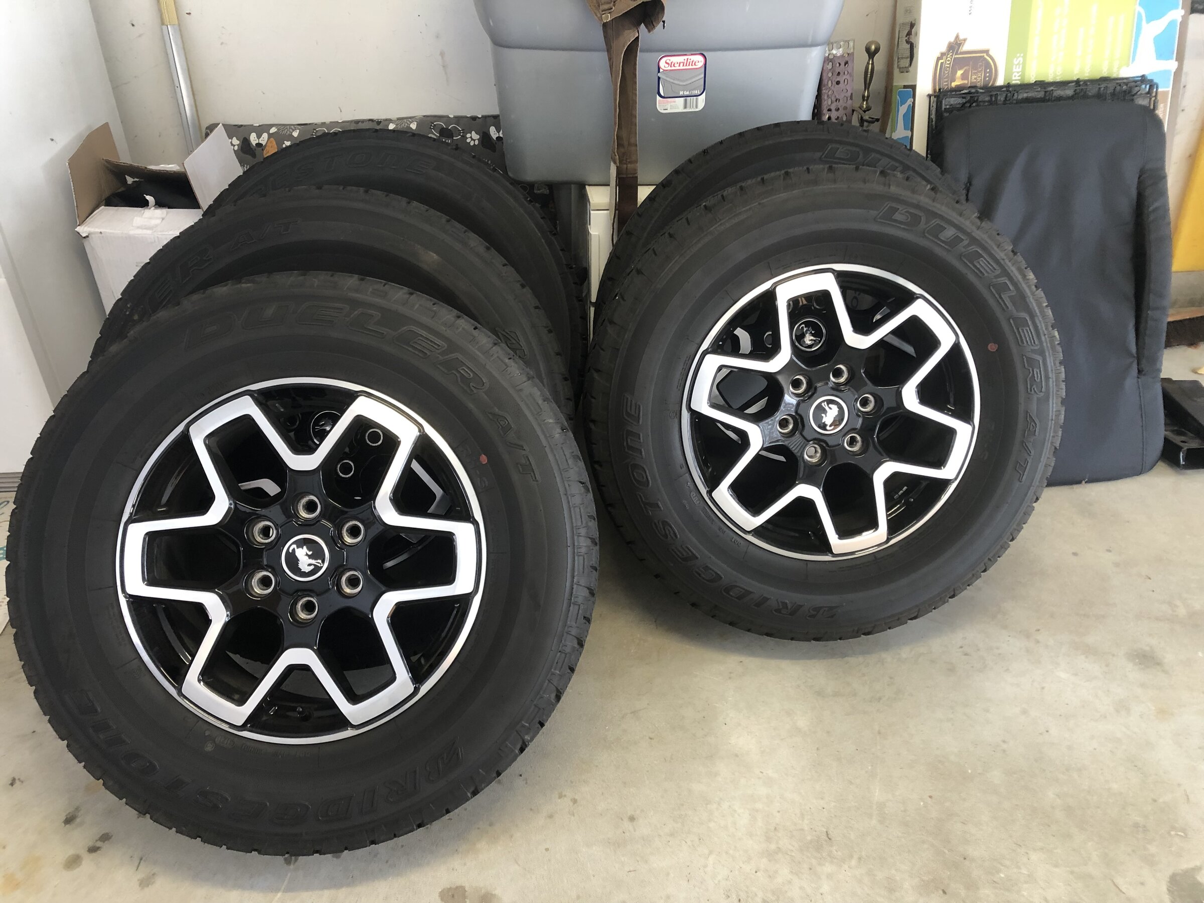 Ford Bronco OBX Wheels, Tires, TPMS and Lugnuts for sale IMG_8501.JPG