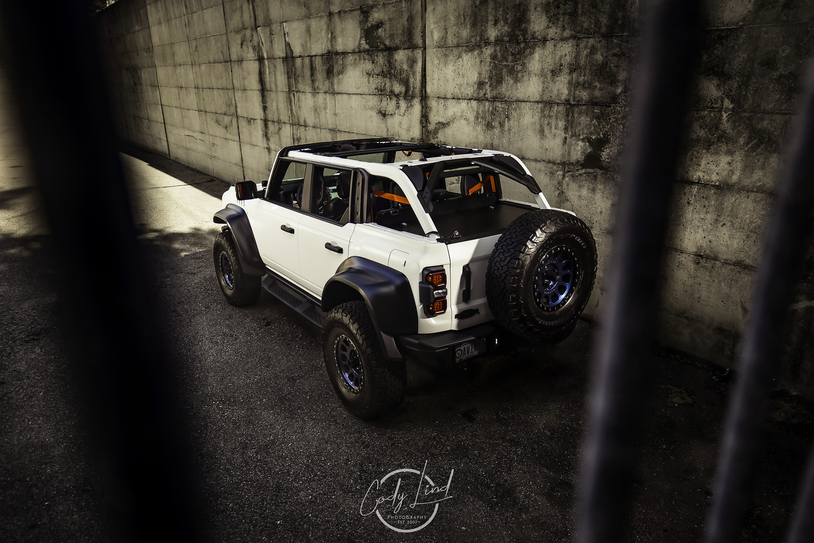 Ford Bronco Bronco Raptor in Oxford White - Professional photo shoot.  Credits:  the Very talented Cody Lind https://codylindphotography.com/ IMG_9854